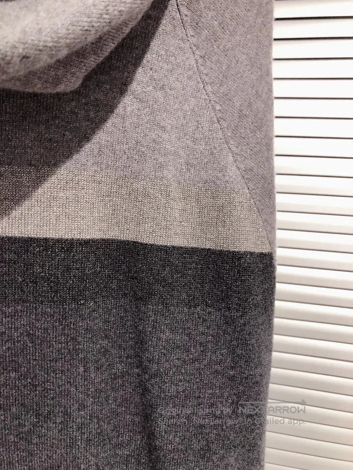Brunello Cucinelli Brunello Cucinelli Gray Black Hooded Cashmere Sweater. Size US XXS / EU 40 - 5 Thumbnail