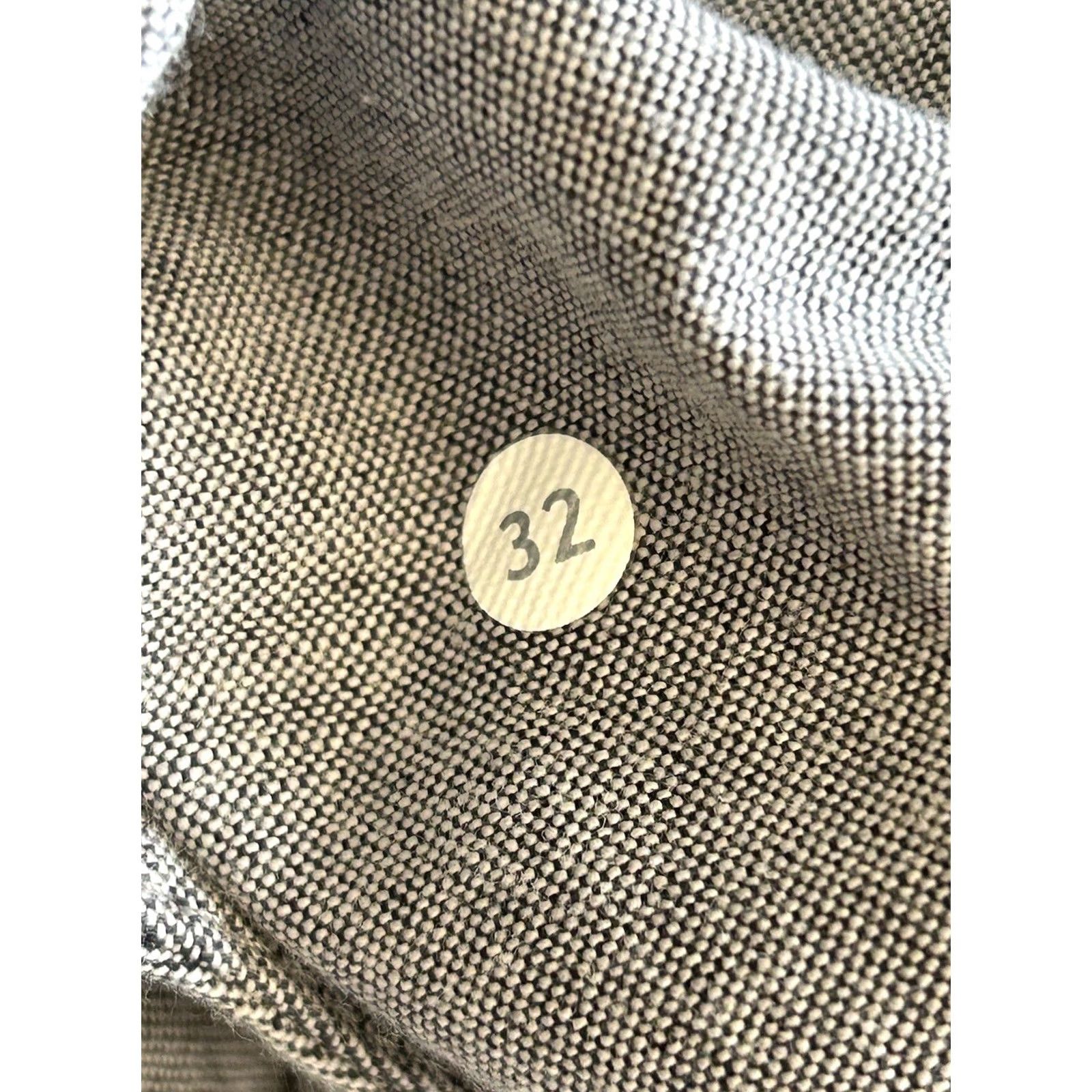 Lululemon Lululemon Commission Short Qwick Oxford Men’s 32 Shirt Casual Travel Gray Solid 32 Inseam 11 Relaxed Mens Size US 32 / EU 48 - 5 Thumbnail
