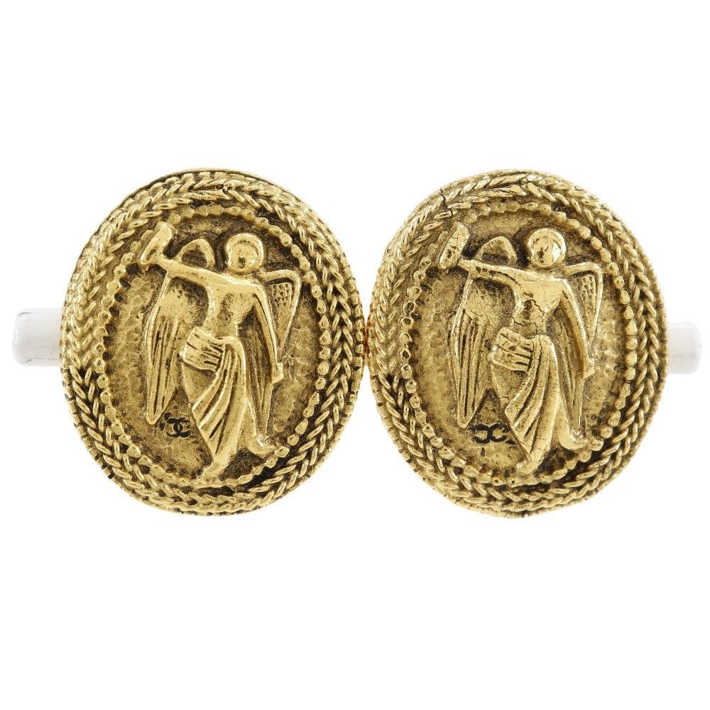 Chanel Chanel clips bouton ovale ange logo Gold-plated Size ONE SIZE - 1 Thumbnail
