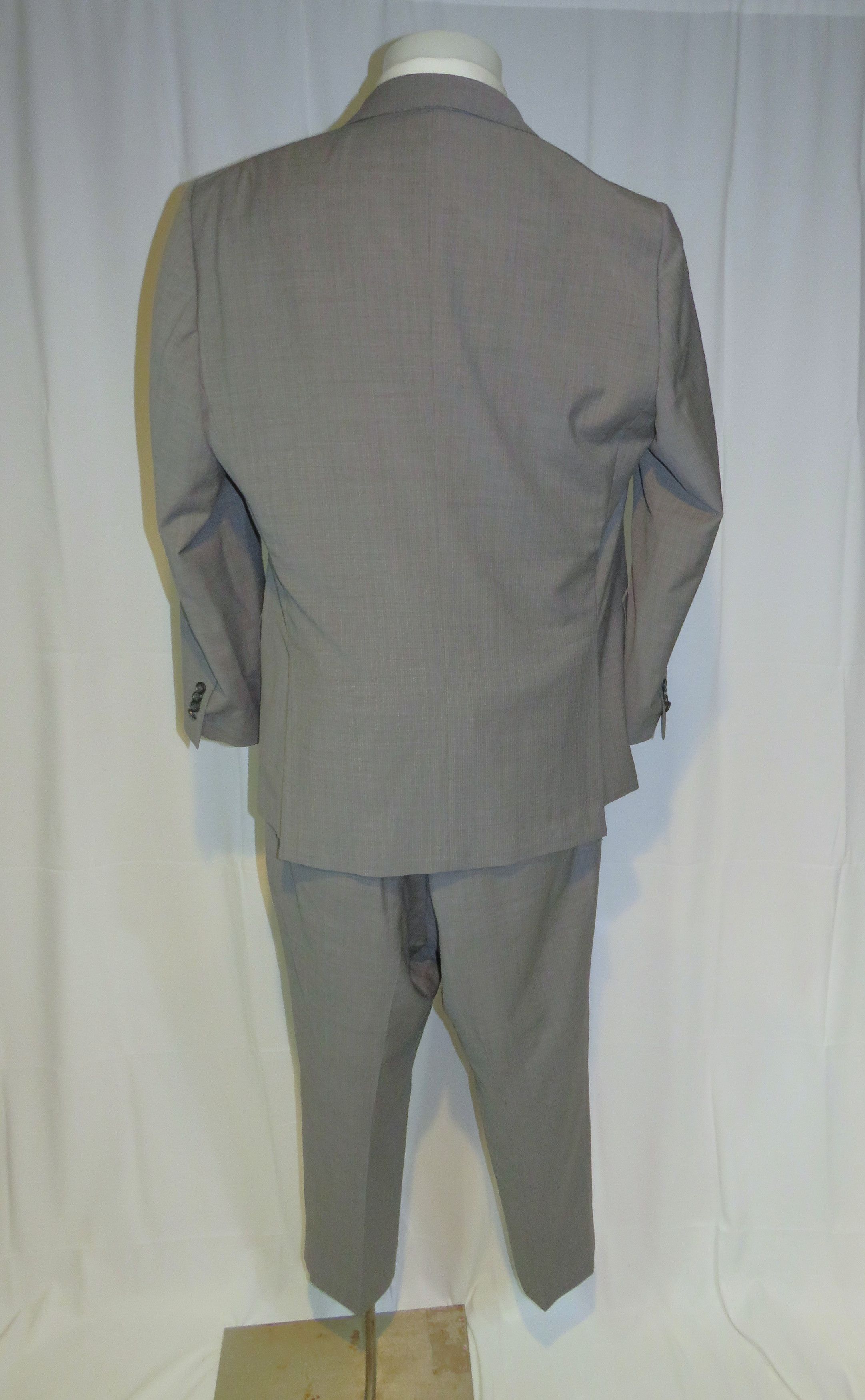 Brooks Brothers 1818 Fitzgerald Drago Gray Striped Two Button Suit 46R Size 46R - 2 Thumbnail