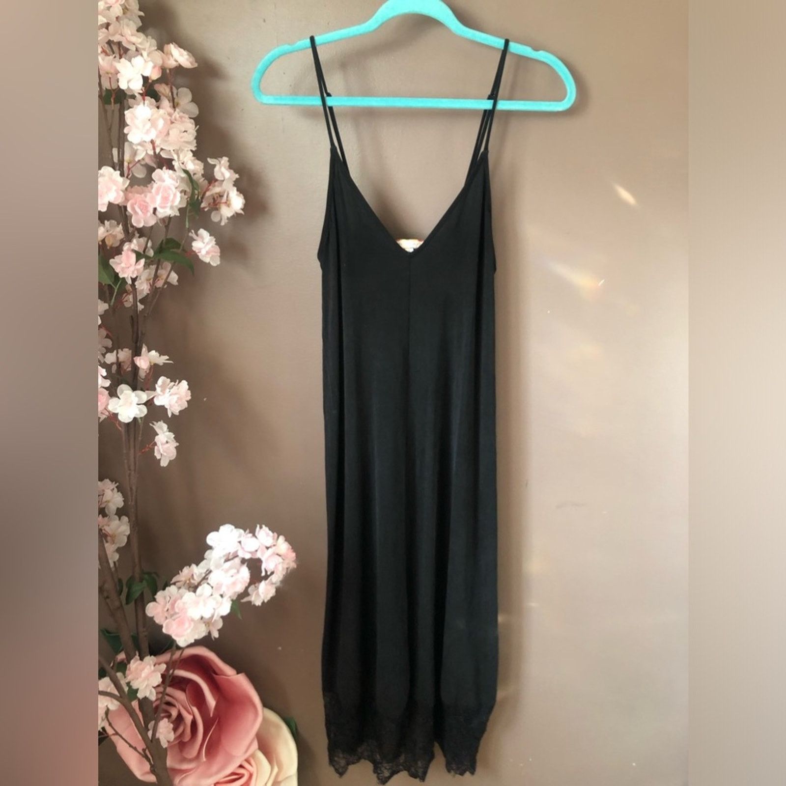 Other LONG Maxi lace bottom dress. SilkY Eri+Ali (Anthropologie) Size S / US 4 / IT 40 - 2 Thumbnail