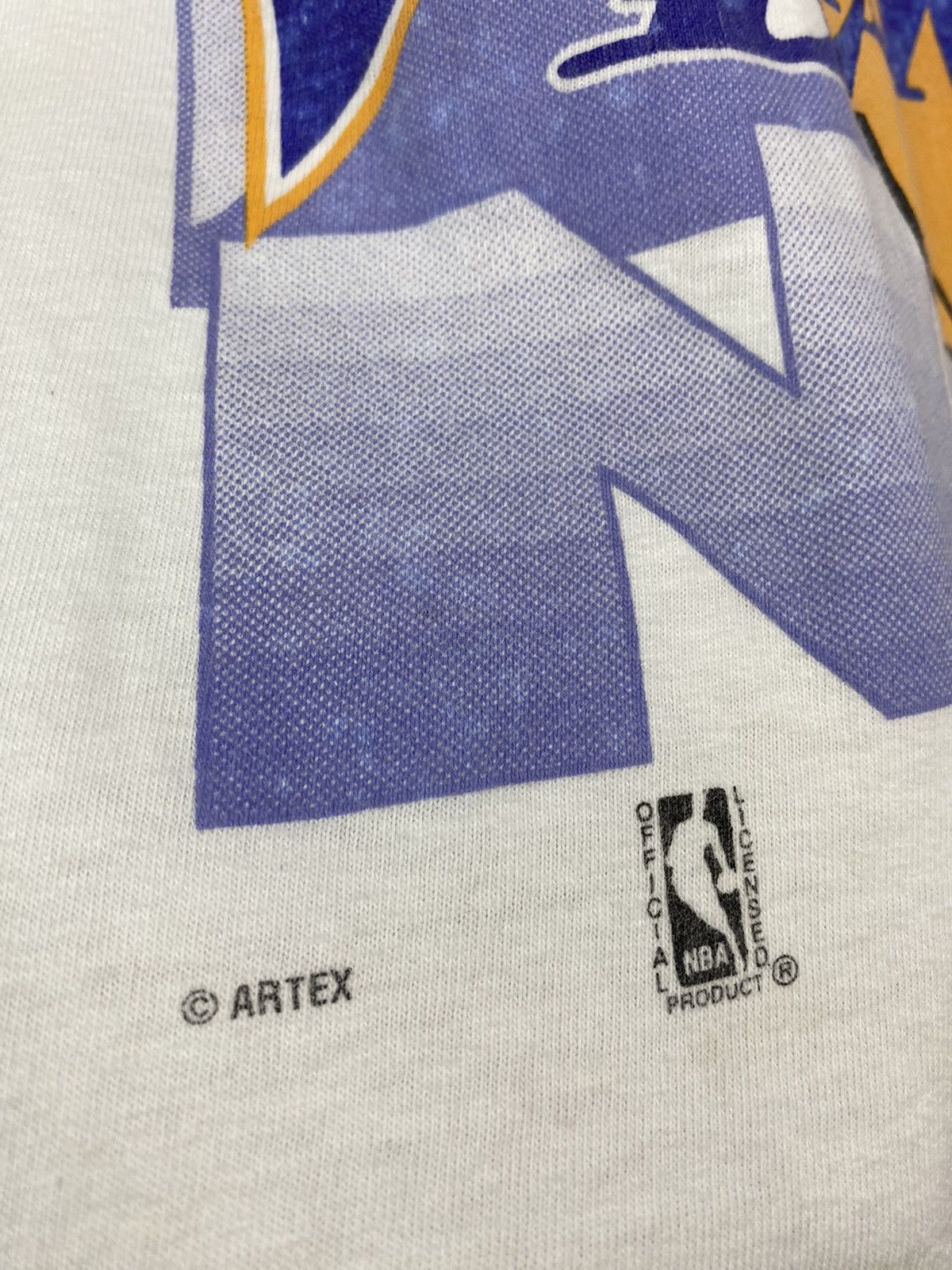 NBA × Vintage Vintage 90s Lakers T-shirt Size US M / EU 48-50 / 2 - 3 Thumbnail