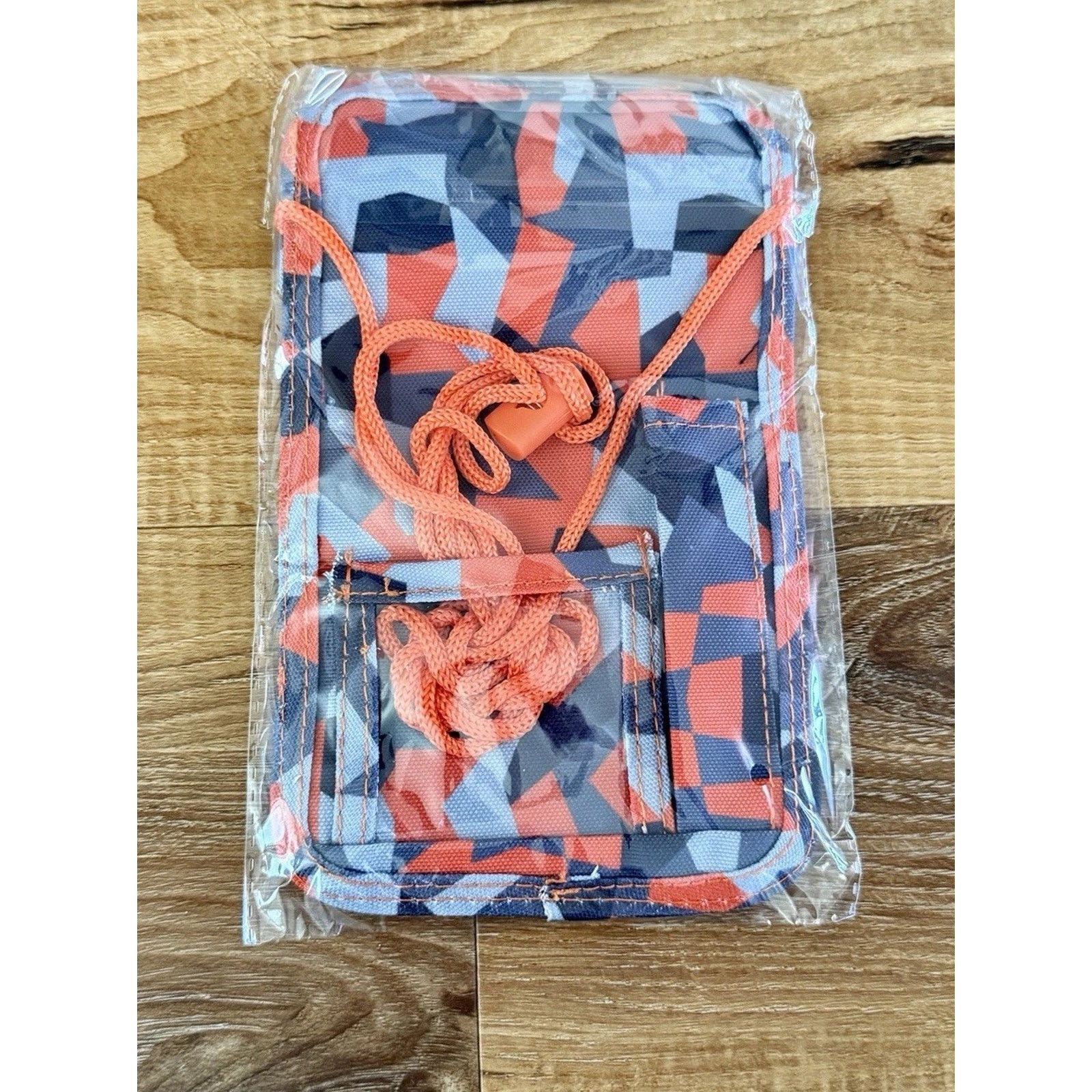 Other Geissele Automatics Camo Credential/Badge Holder,NEW Size ONE SIZE - 2 Thumbnail