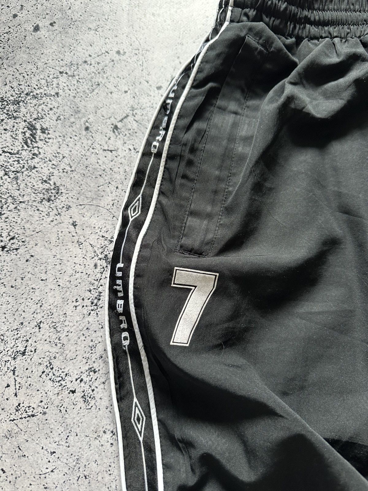 Umbro × Vintage Vintage Umbro Football Track Pants Monogram Lampas Y2K USA Size US 34 / EU 50 - 3 Thumbnail