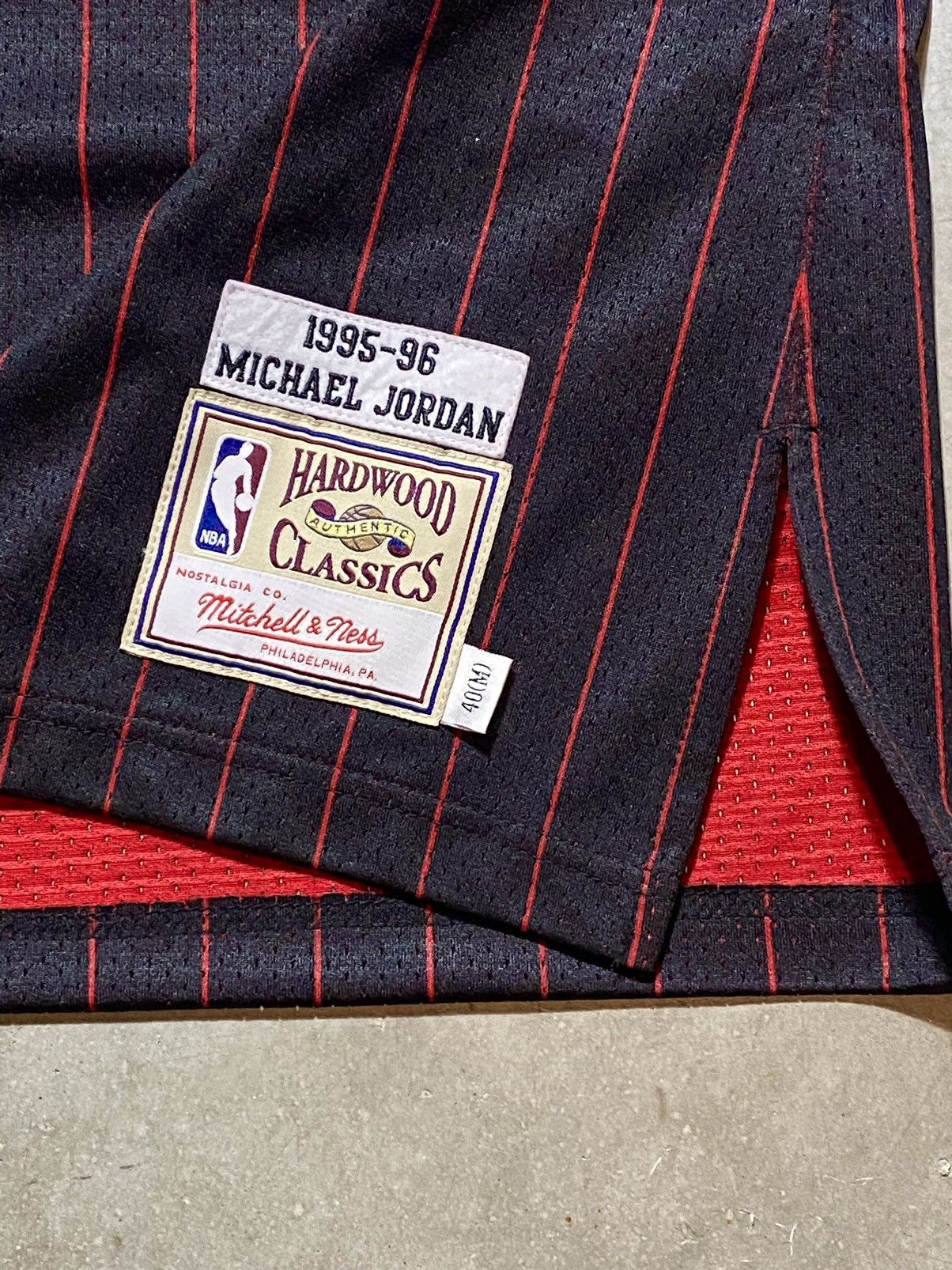 Mitchell & Ness × NBA Mitchell & Ness Chicago Bulls Michael Jordan 95-96 Jersey Size US M / EU 48-50 / 2 - 7 Thumbnail