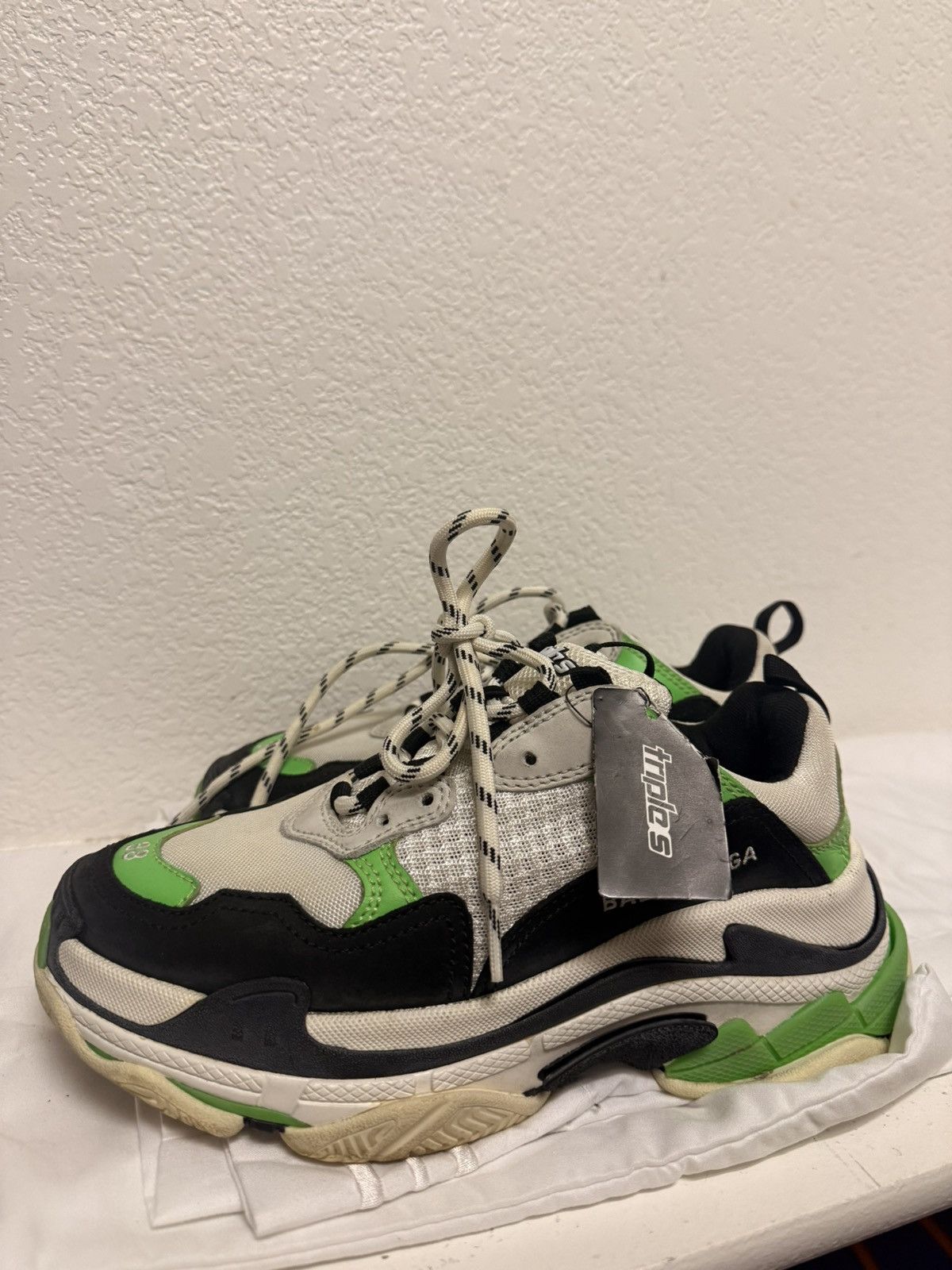 Balenciaga Balenciaga Triple S Chunky Sole Sneaker - Green/White/Black Size US 8 / IT 38 - 1 Thumbnail