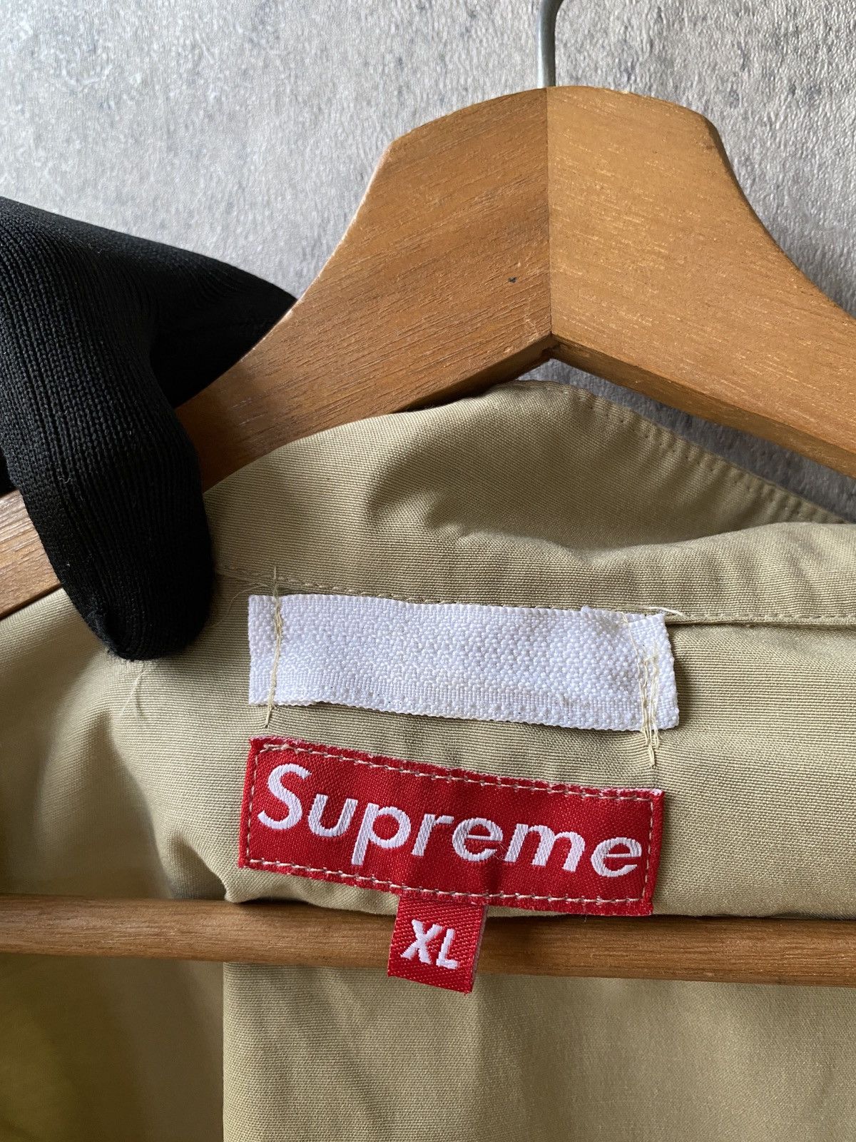 Supreme Vintage 90’s Supreme USA Made Beige Zip Up Jacket Size US XL / EU 56 / 4 - 19 Thumbnail