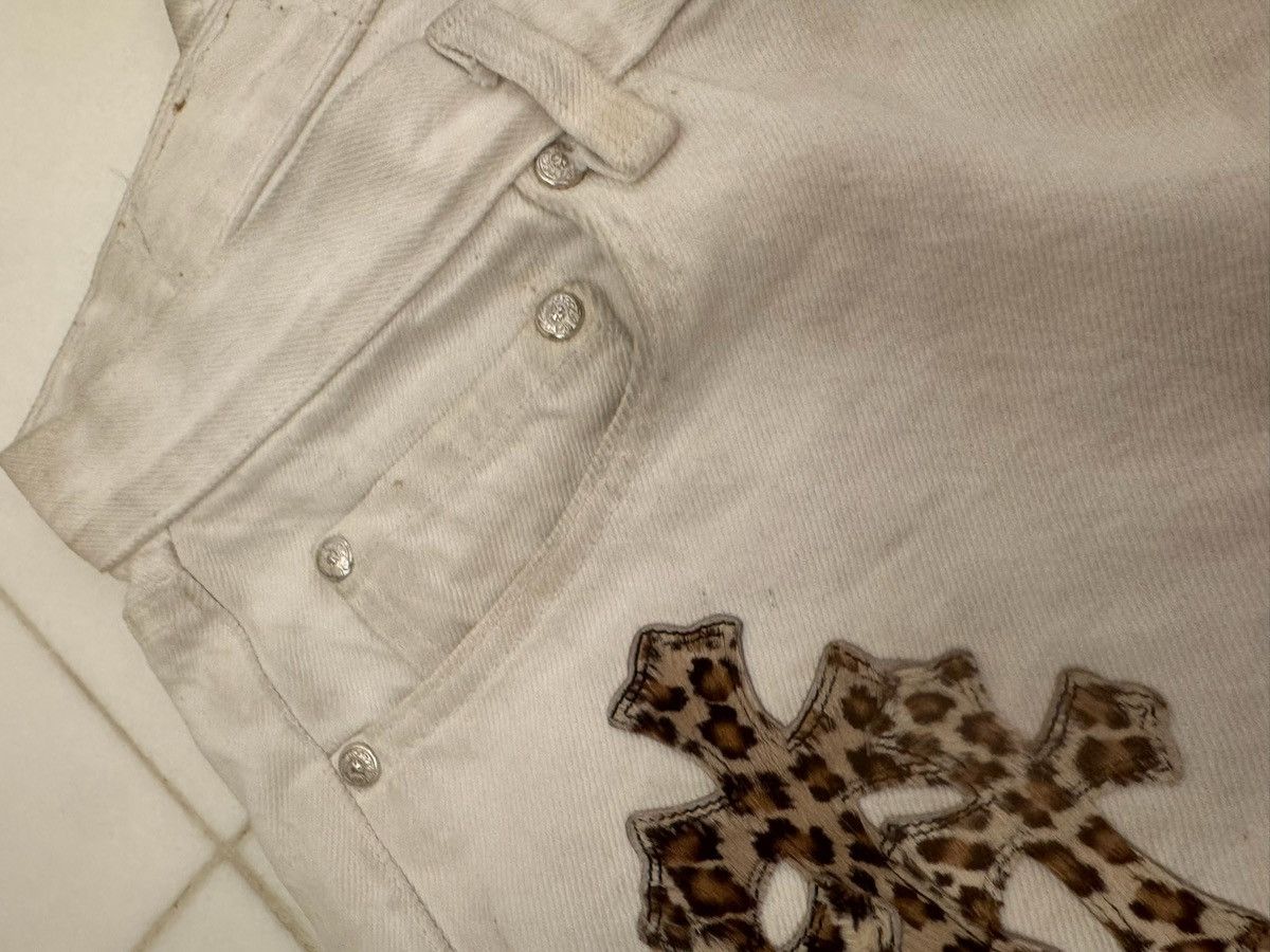 Chrome Hearts Chrome Hearts x Levis - White/ Leopard Cross patch denim Size US 33 - 20 Thumbnail