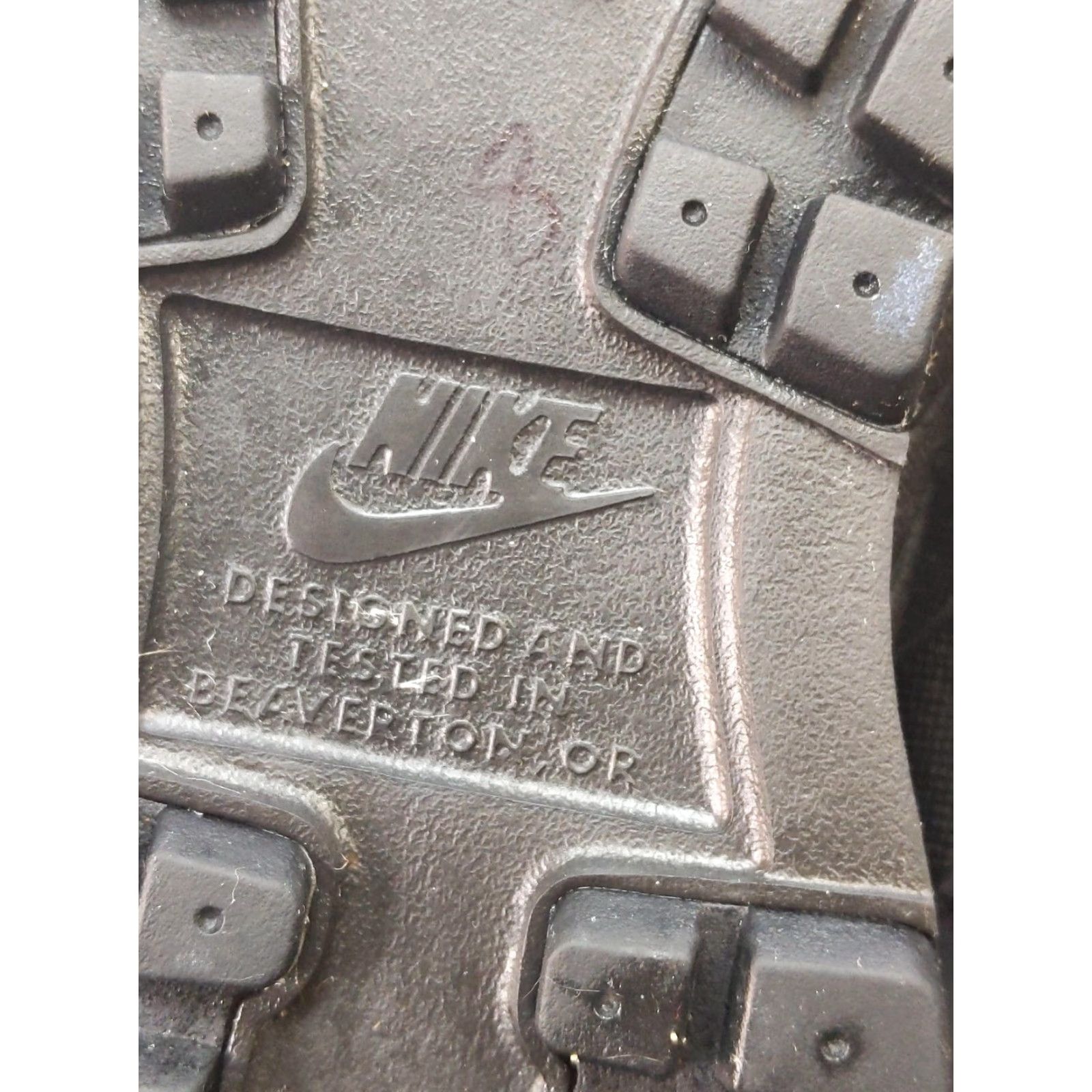 Nike Nike Snow Boots Womens 8.5 Black Suede Ankle Pull On Faux Fur 882525-001 Size US 9 / IT 39 - 5 Thumbnail