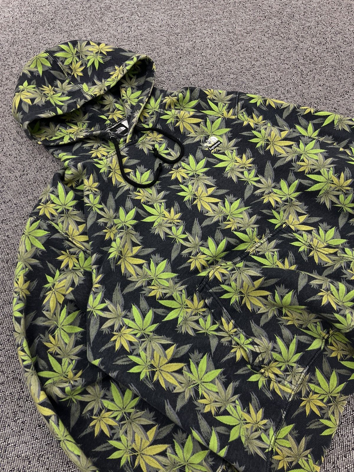 Supreme × The North Face Supreme The North Face Leaf hooded Sweatshirt Size US XL / EU 56 / 4 - 2 Thumbnail
