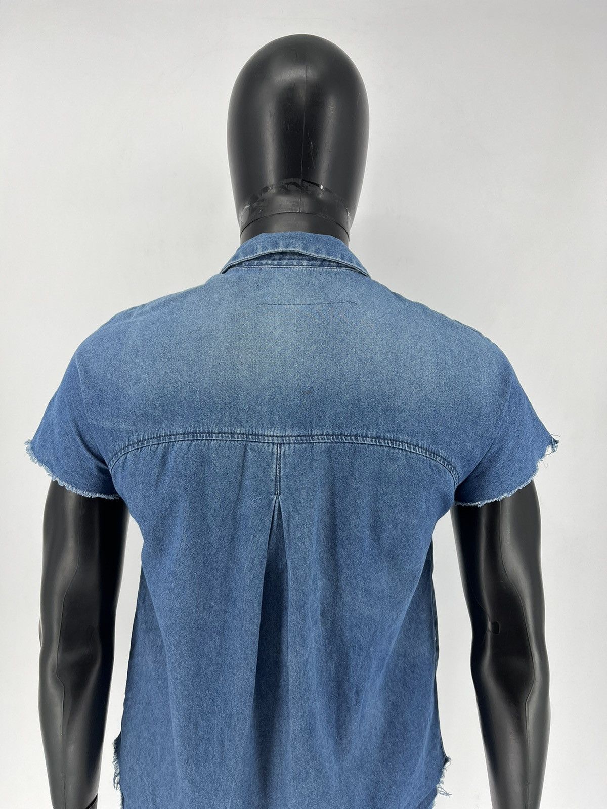 Zara ZARA TRAFALUC NEW ART shirt with frayed edges Size US XS / EU 42 / 0 - 8 Thumbnail