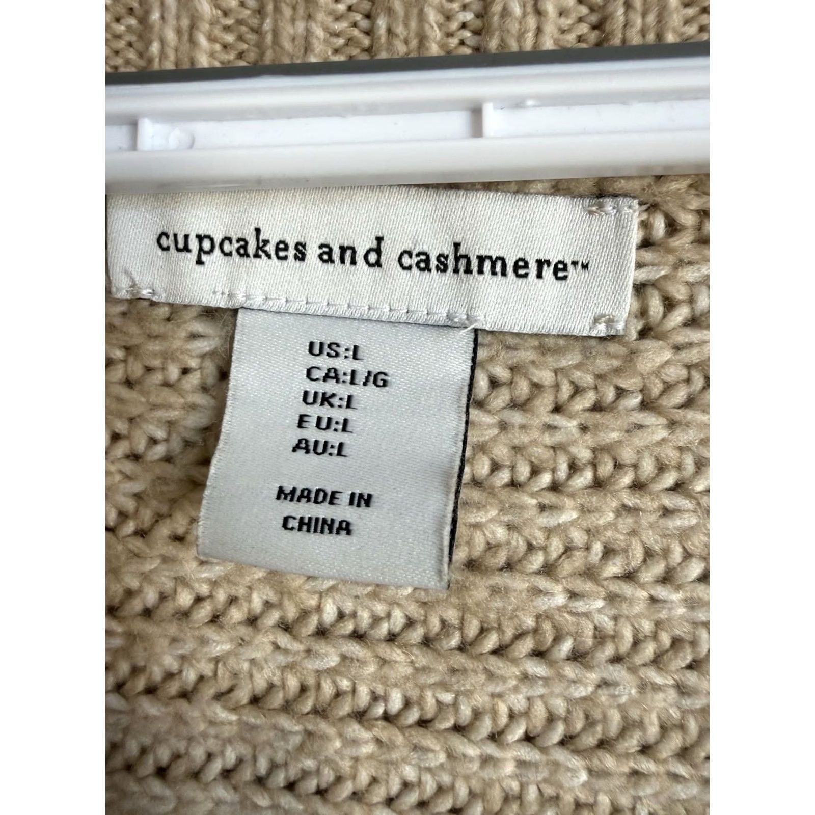Vintage - "Style Profile: Cozy Momcore" is a strong description Size L / US 10 / IT 46 - 3 Thumbnail