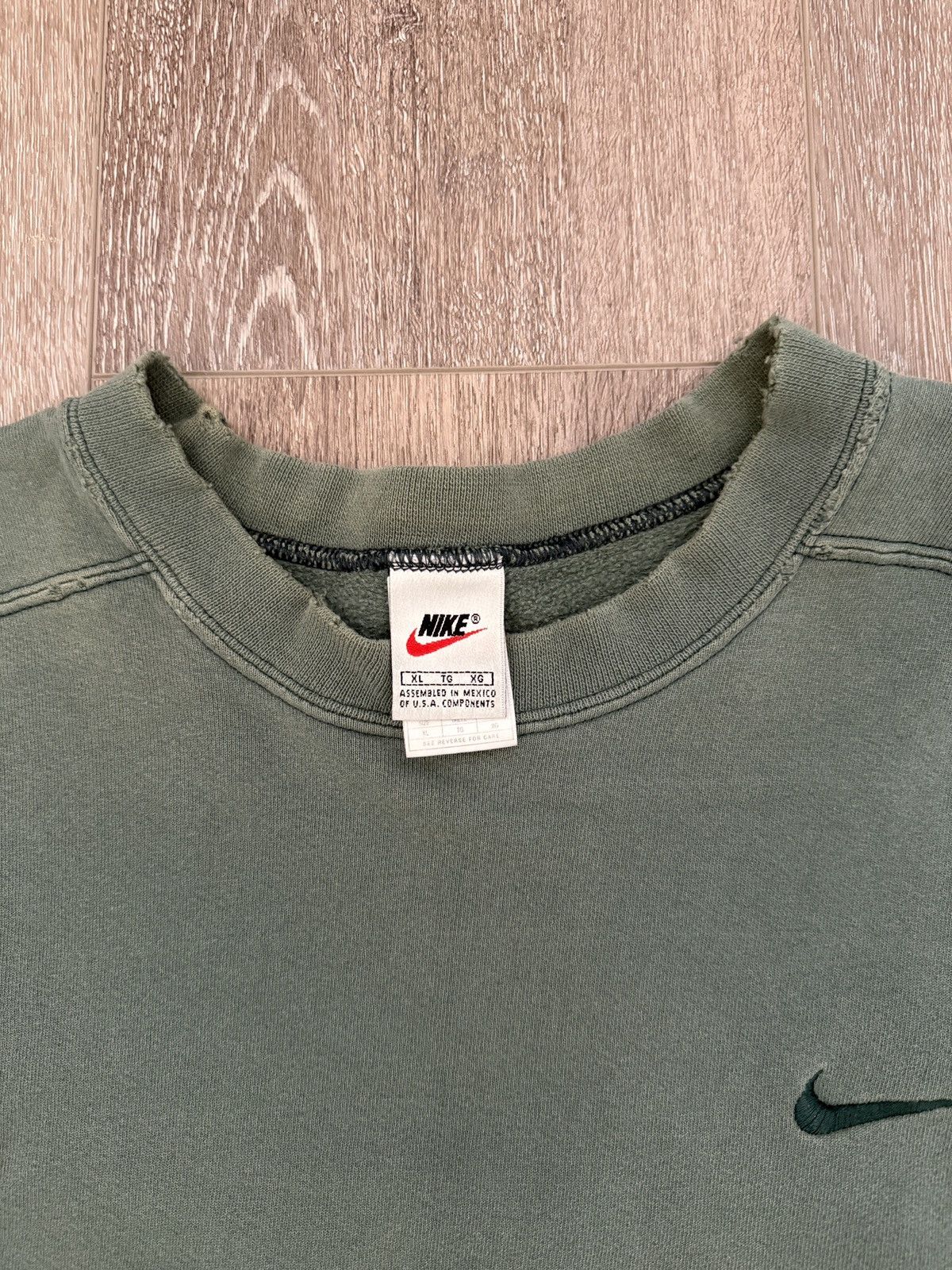 Nike Vintage Nike 90s Faded Green Small Swoosh Crewneck, Size US XL / EU 56 / 4 - 2 Thumbnail