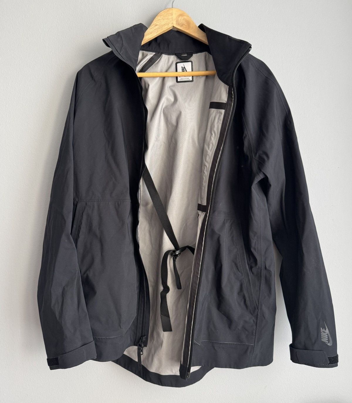 Nike Nike lab Essentials Hooded Lightweight acronym acg gore-tex Size US M / EU 48-50 / 2 - 1 Thumbnail