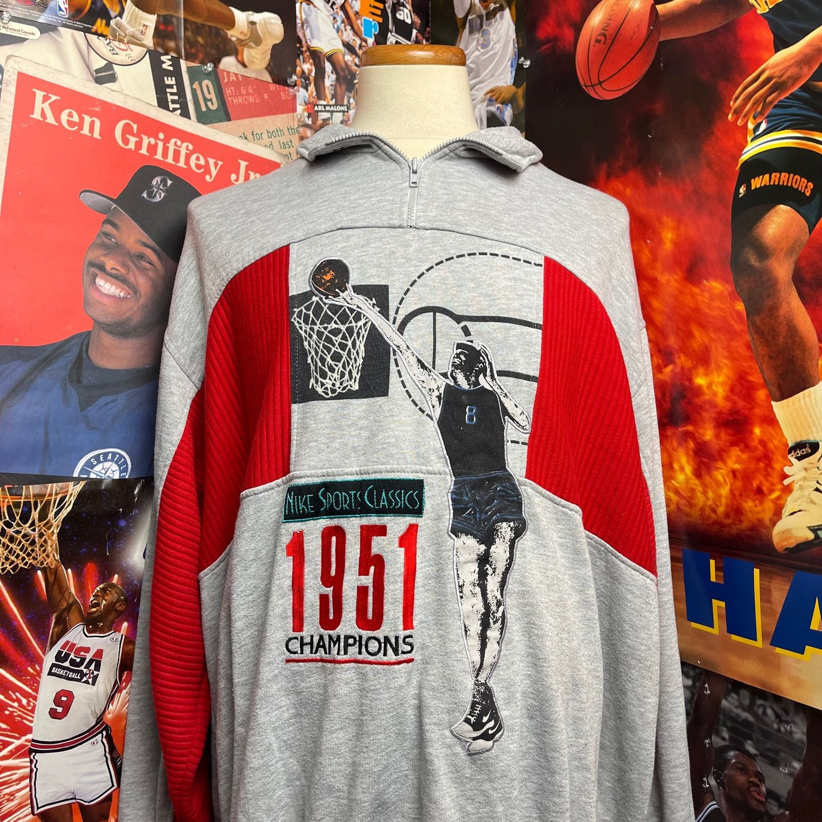 Nike Vintage Nike Sports Classics 1951 Champions Pullover Size US XXL / EU 58 / 5 - 1 Thumbnail
