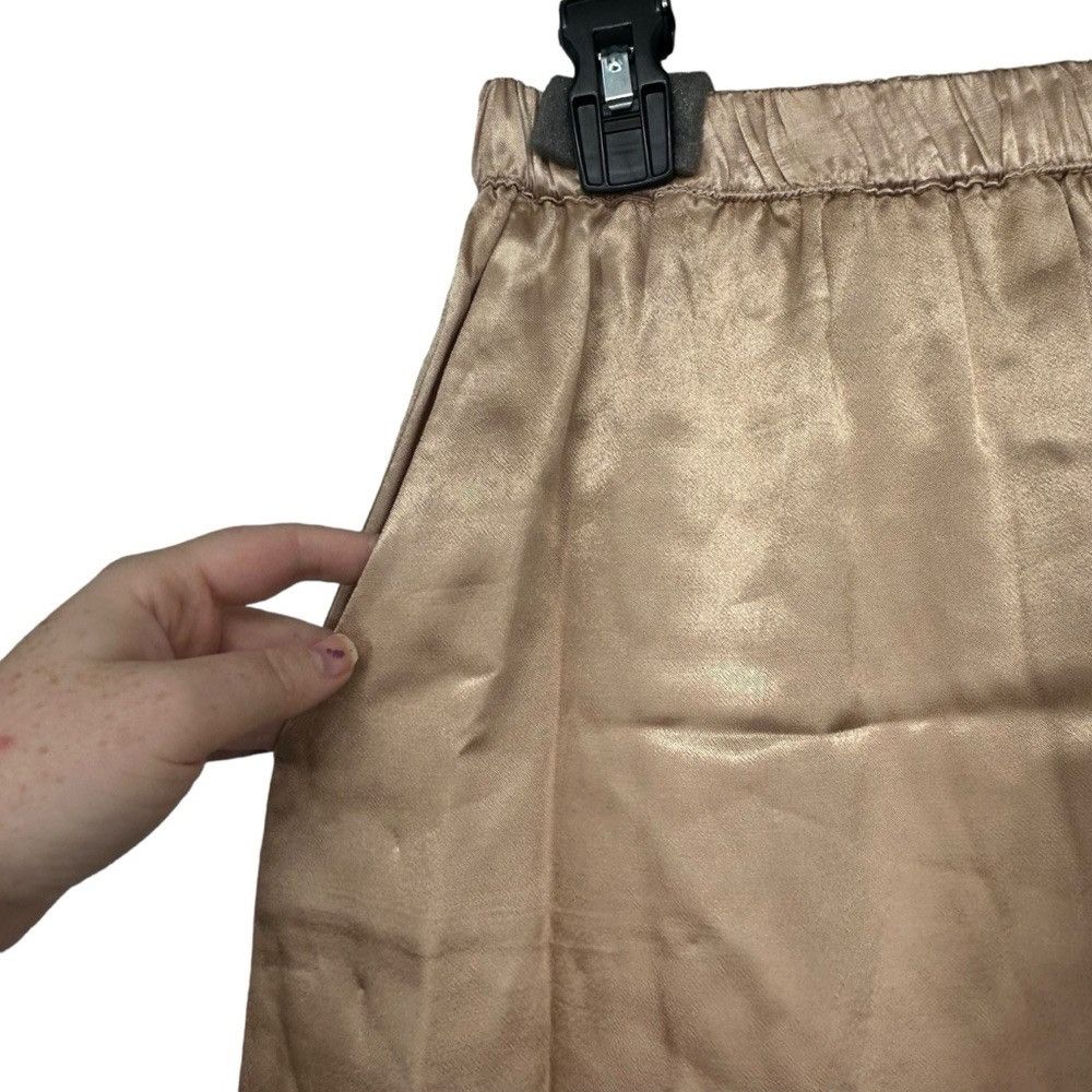 Enza Costa ENZA COSTA SATIN BERMUDA SHORT WITH POCKETS DAY TO DATE Size 25" / US 0 / IT 36 - 8 Thumbnail