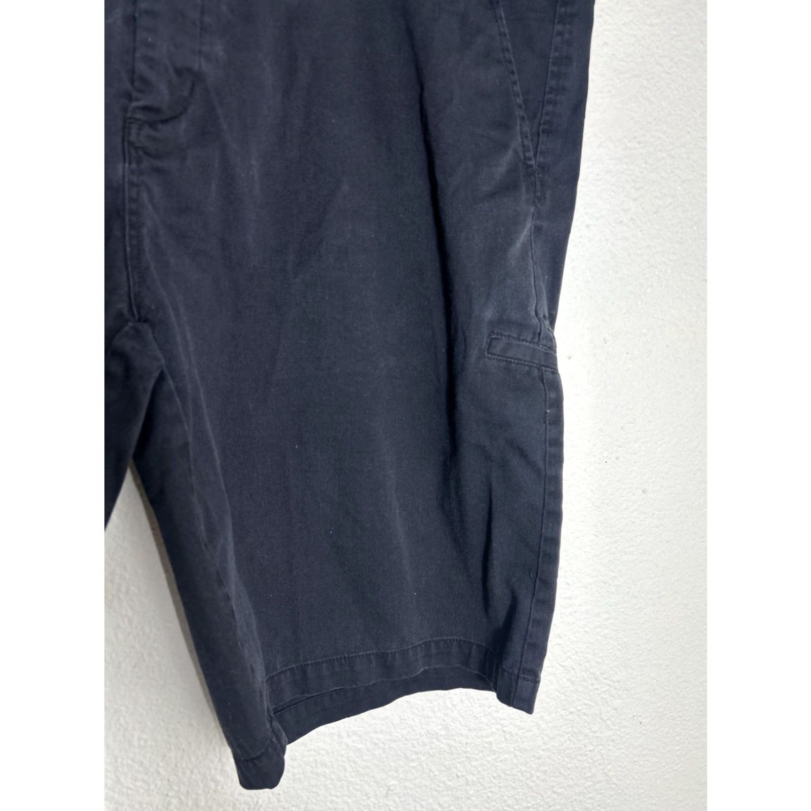 Fox Racing Fox Racing Mens Black Cotton Shorts Size 42x12 Chino Regular Mens Shorts Black 42x12 Size US 42 / EU 58 - 5 Thumbnail