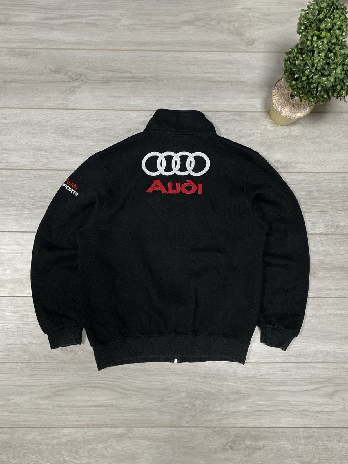 Audi Audi vintage big logo zip sweatshirt jacket racing Size US L / EU 52-54 / 3 - 2 Thumbnail