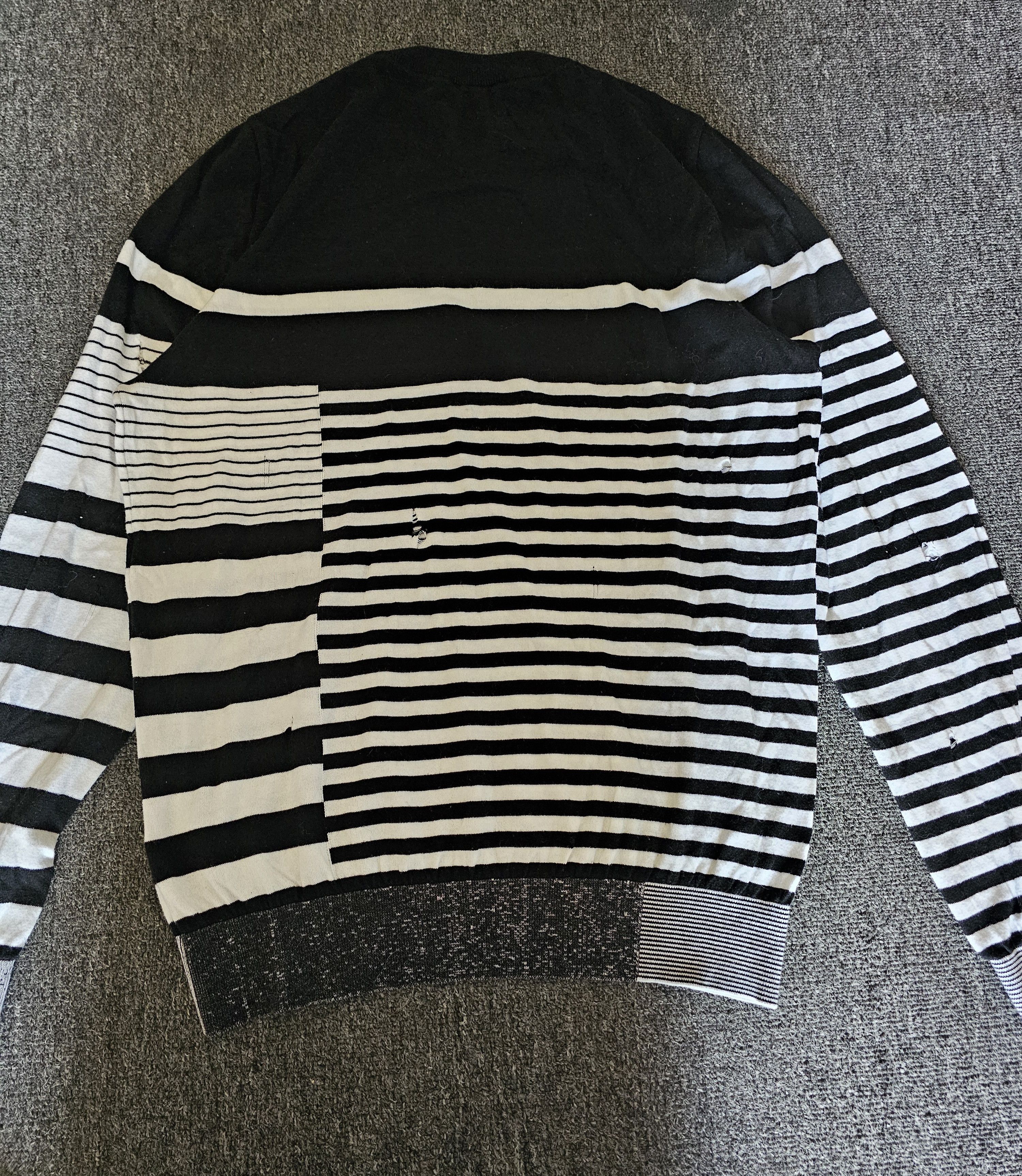 Balmain Balmain Men's Distressed Striped Patchwork Sweater Size L Size US L / EU 52-54 / 3 - 6 Thumbnail