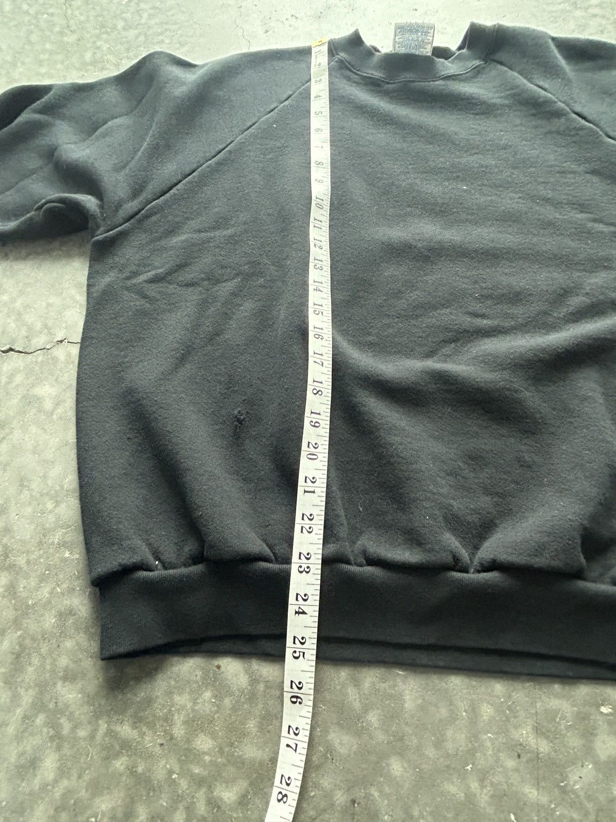Fruit Of The Loom Vintage 90s Black Raglan Sweatshirt Boxy Fit Size US XL / EU 56 / 4 - 6 Thumbnail