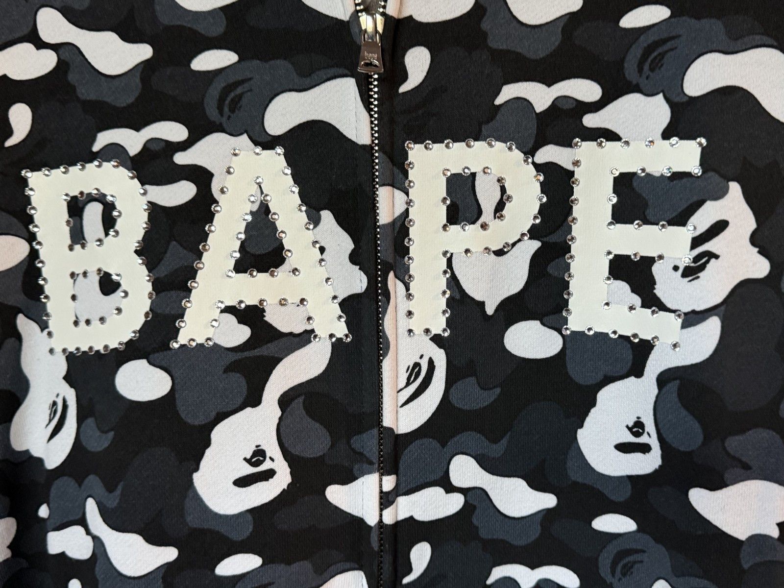 Bape Bape x Dover Street Market camo Crytsal full zip hoodie XXL Size US XXL / EU 58 / 5 - 2 Thumbnail