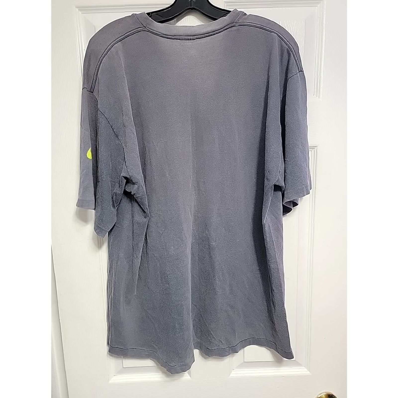 Nike VINTAGE Nike Volleyball T Shirt Set Bump Spike Grey Size XL 44-46 Mens Shirt Short Sleeve Crew Neck 90s Sports Gray Size US XL / EU 56 / 4 - 4 Thumbnail