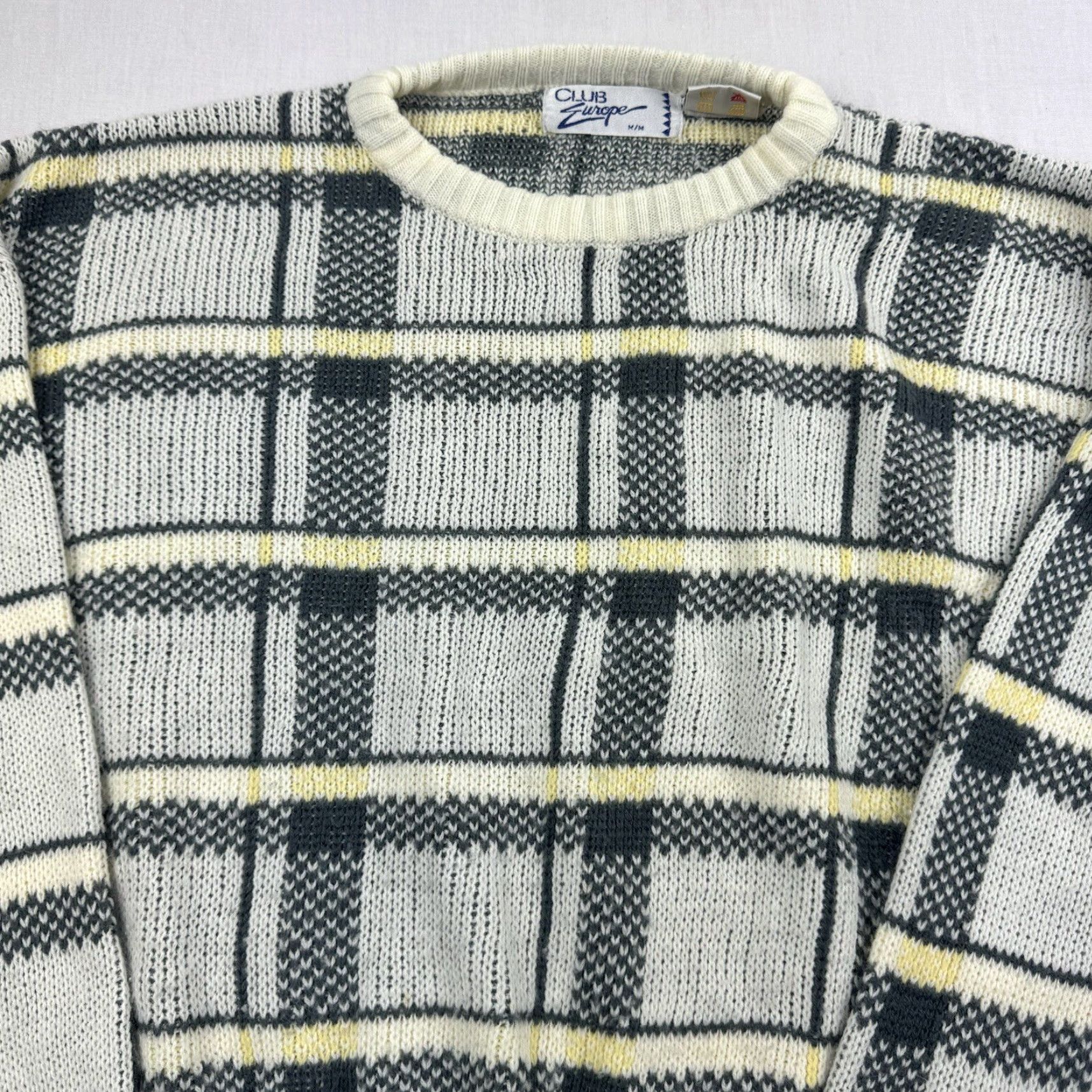 Vintage VINTAGE Club Europe Sweater Shirt Adult Medium Gray Plaid 80s Knit Crew Neck Pullover Mens M Size US M / EU 48-50 / 2 - 2 Thumbnail