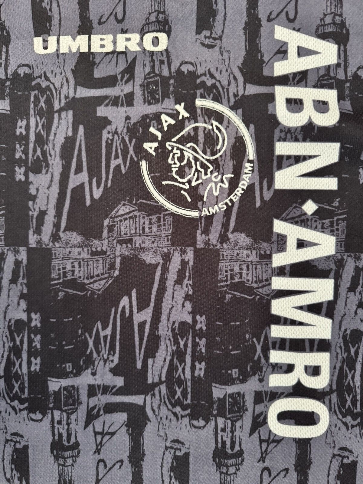 Umbro 1996/97 AJAX VINTAGE UMBRO AWAY FOOTBALL SHIRT JERSEY XL Size US XL / EU 56 / 4 - 16 Thumbnail