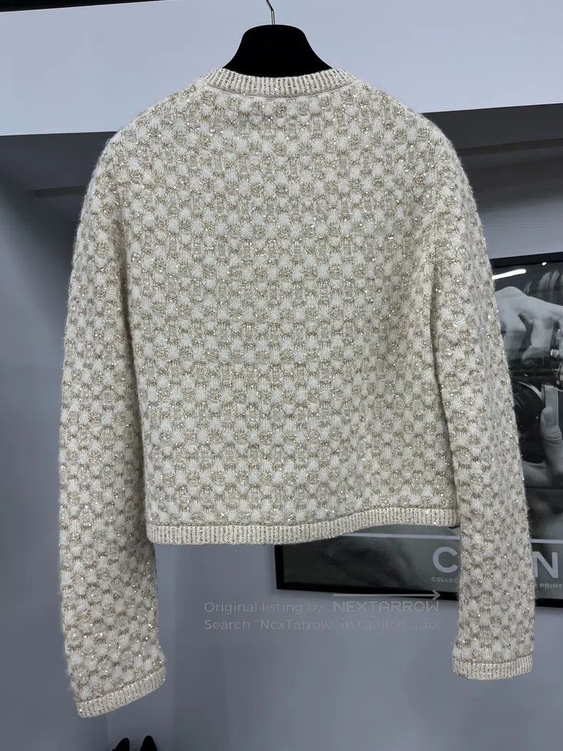Chanel Chanel 23B white gold sequin knitted cardigan coat Size XS / US 0-2 / IT 36-38 - 3 Thumbnail