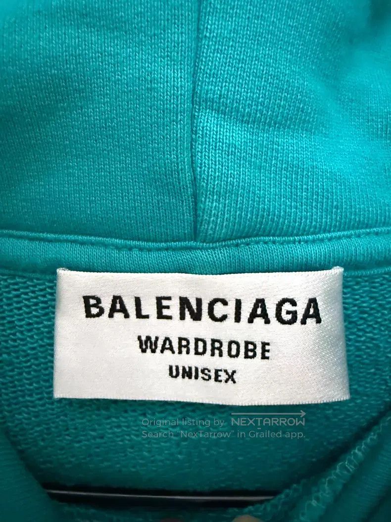 Balenciaga Balenciaga Embroidered Small Logo Hooded Sweatshirt Size US S / EU 44-46 / 1 - 3 Thumbnail