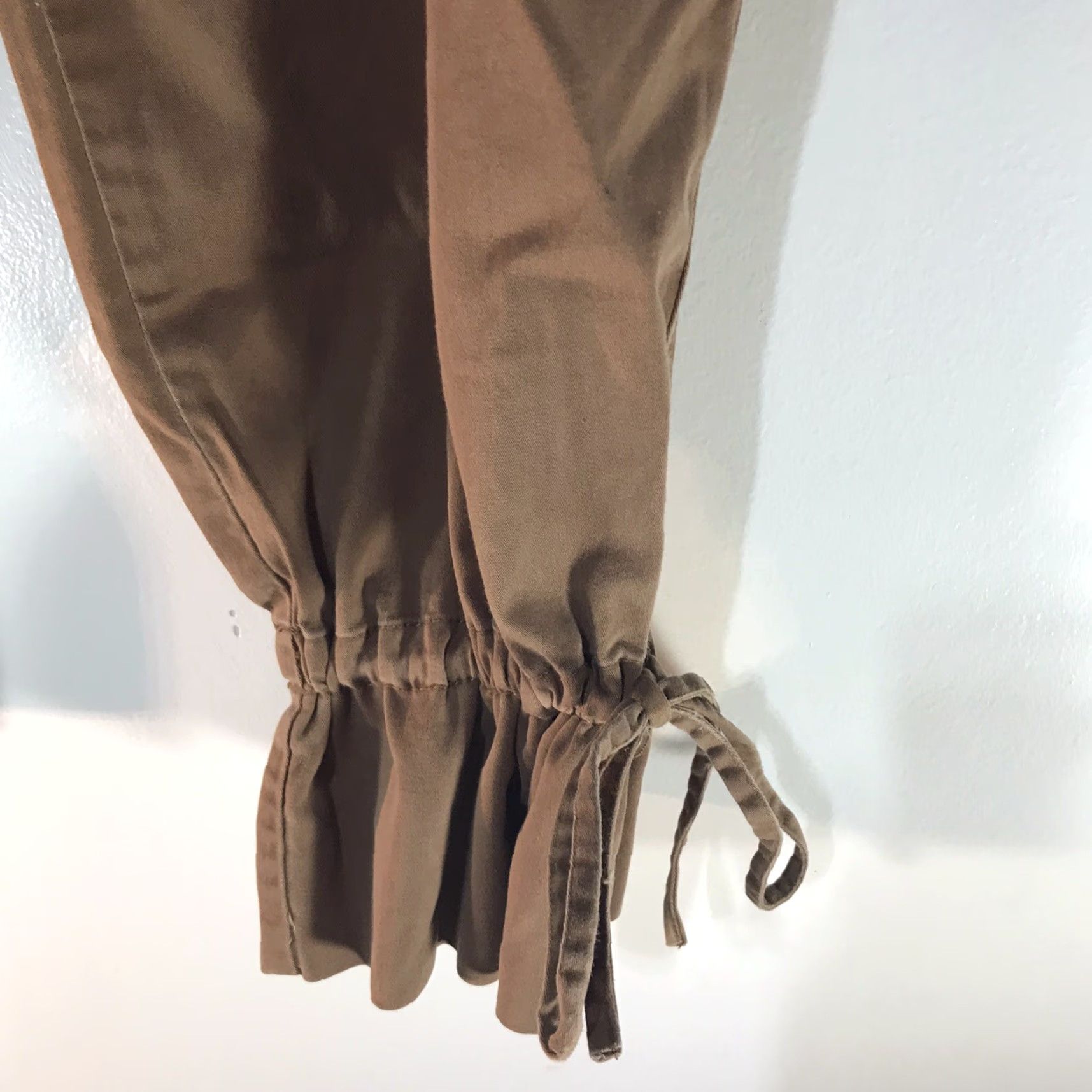 Vintage Chico's Women's Cropped High Rise Pants Size XL Brown Tapered Casual Summer Workwear Size 40" / US 18 - 2 Thumbnail