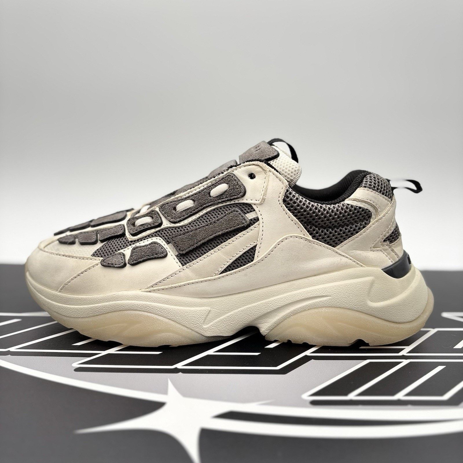 Amiri Amiri Bone Runner ' White, Beige, Grey ' | GOOD CONDITION! Size US 9 / EU 42 - 11 Thumbnail