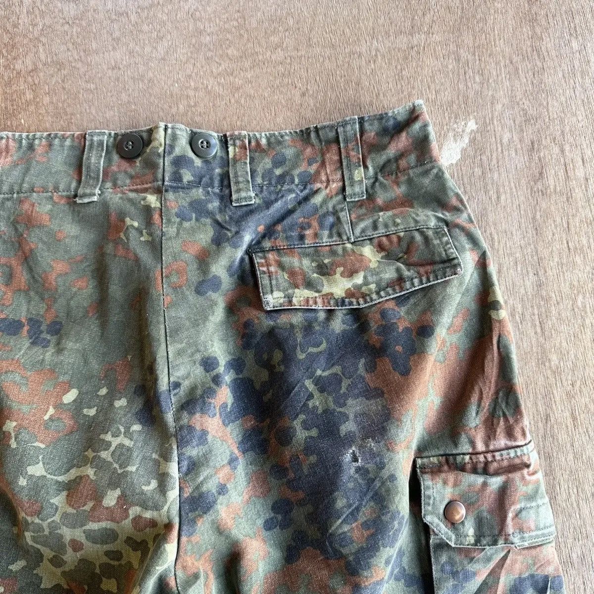 GmbH 90’s Vintage H.WINNEN GMBH German Military Camo Ankle Pants Size US 29 - 10 Thumbnail