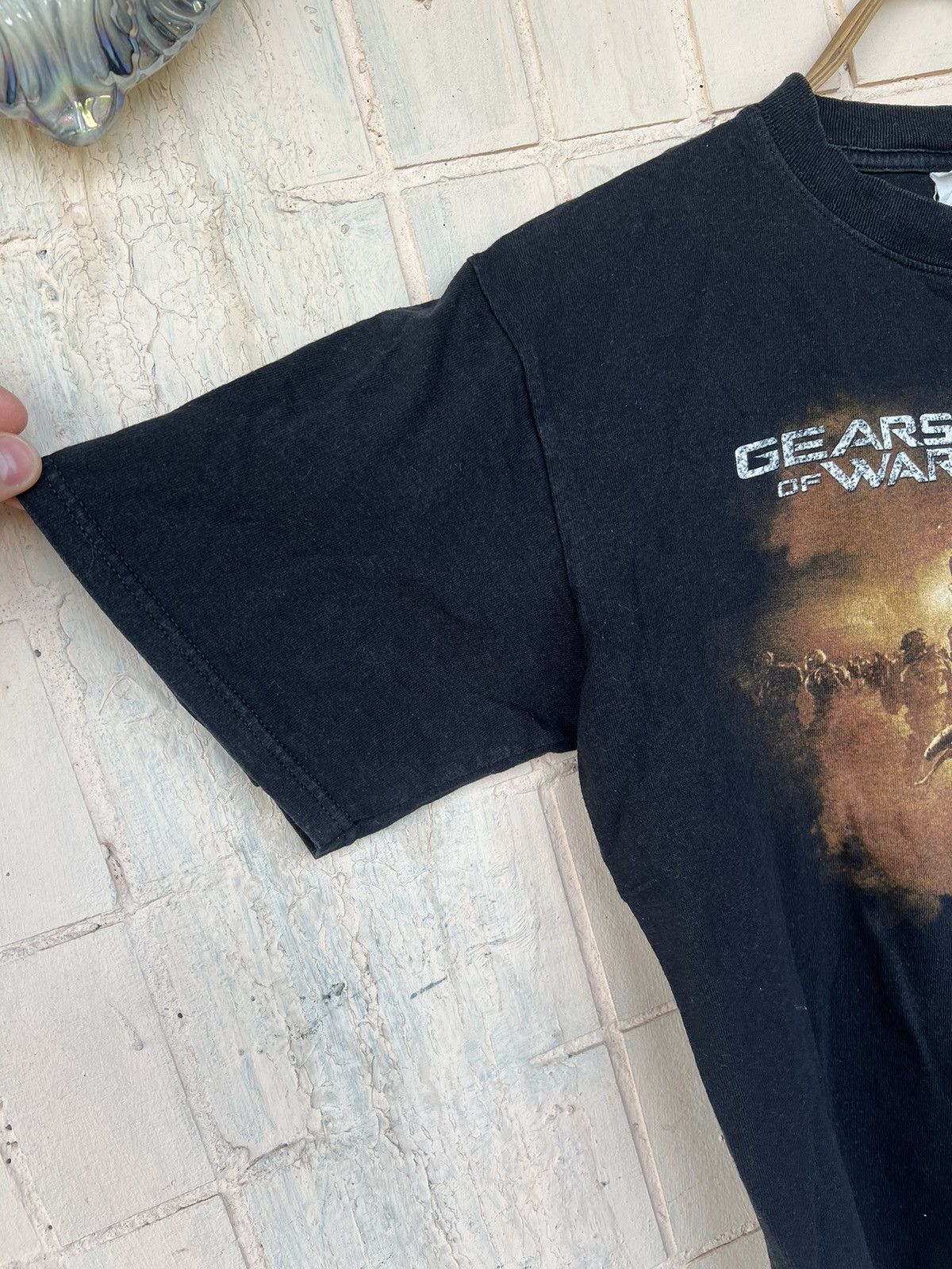 Vintage Vintage y2k 00s gears of war 2 gow shirt Size US S / EU 44-46 / 1 - 7 Thumbnail