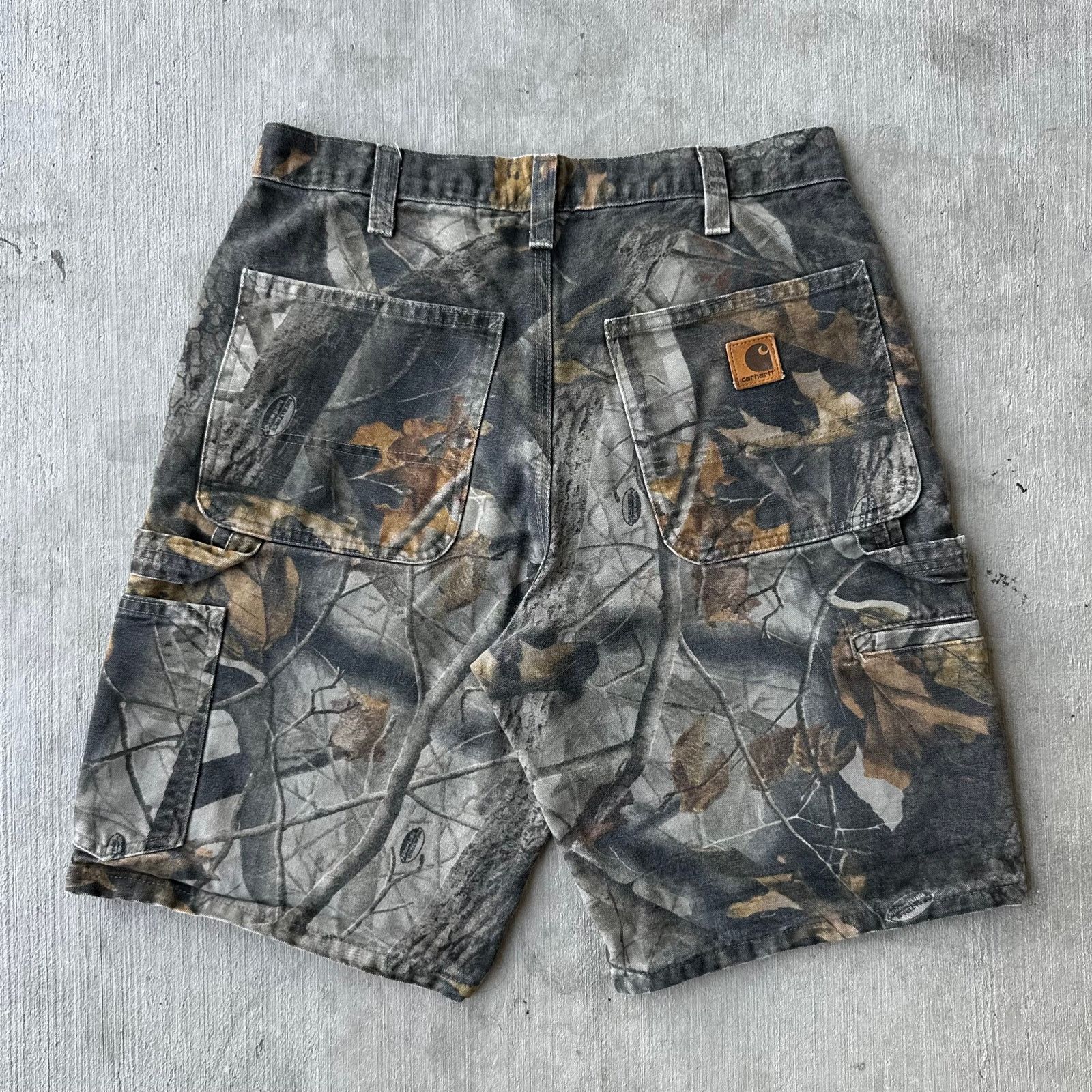 Carhartt Real Tree Shorts | Grailed
