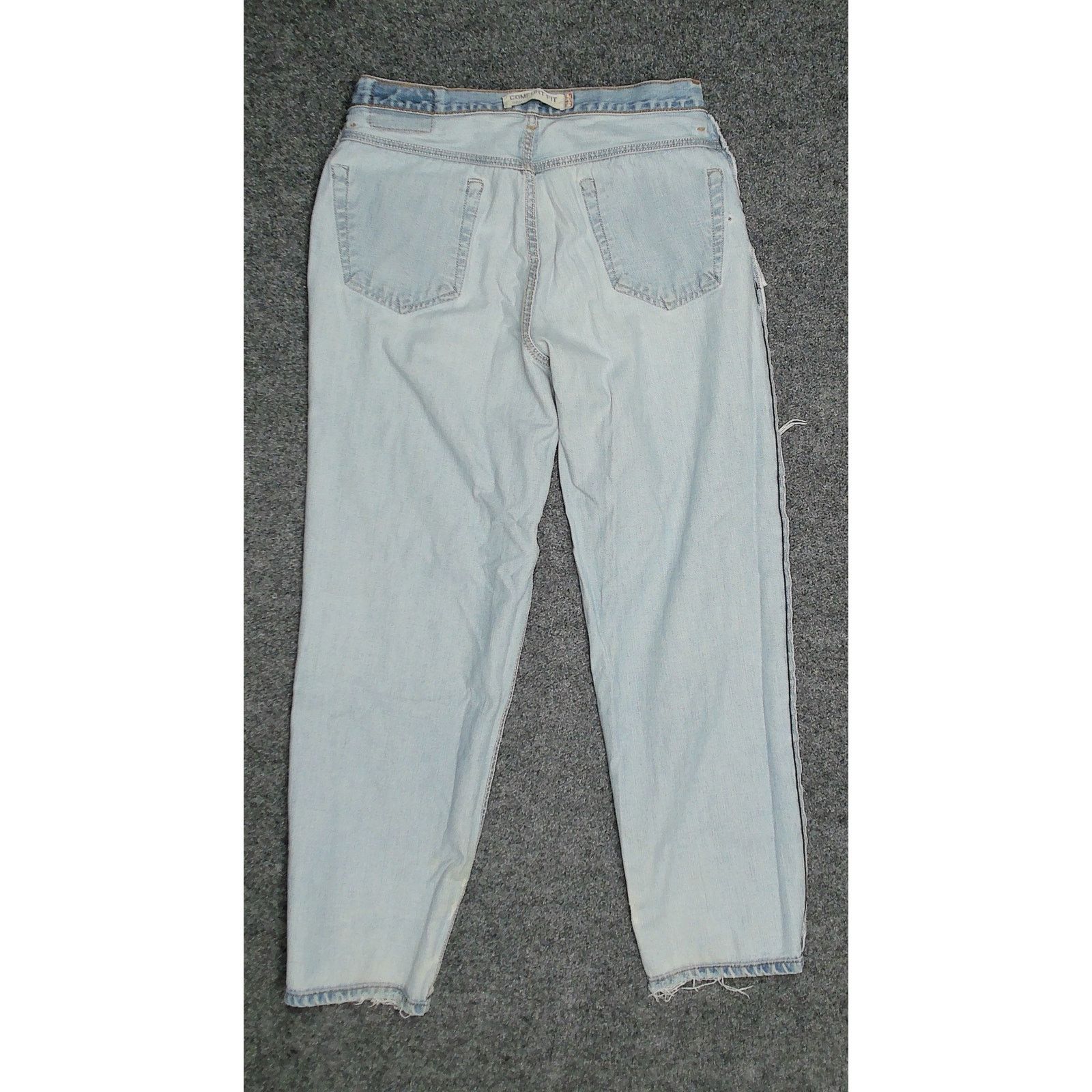 Levi's Levi's Y2K 560 Comfort Fit Thrashed Light Wash Denim Jeans Size US 35 - 6 Thumbnail