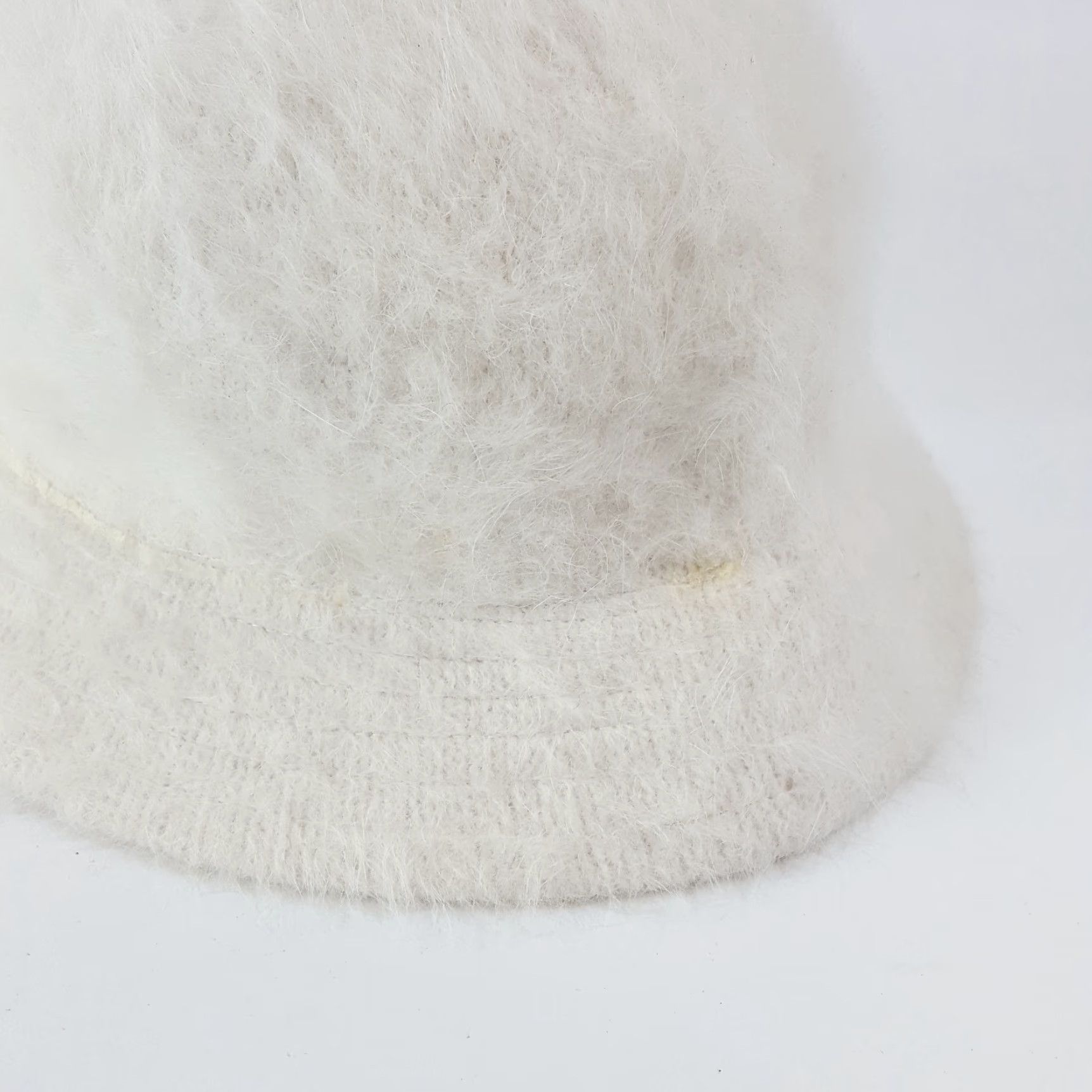 Vintage VINTAGE Angora Bucket Hat Women M White Knit Fuzzy 90s Y2K Retro Beach Preppy Cap Size ONE SIZE - 5 Thumbnail
