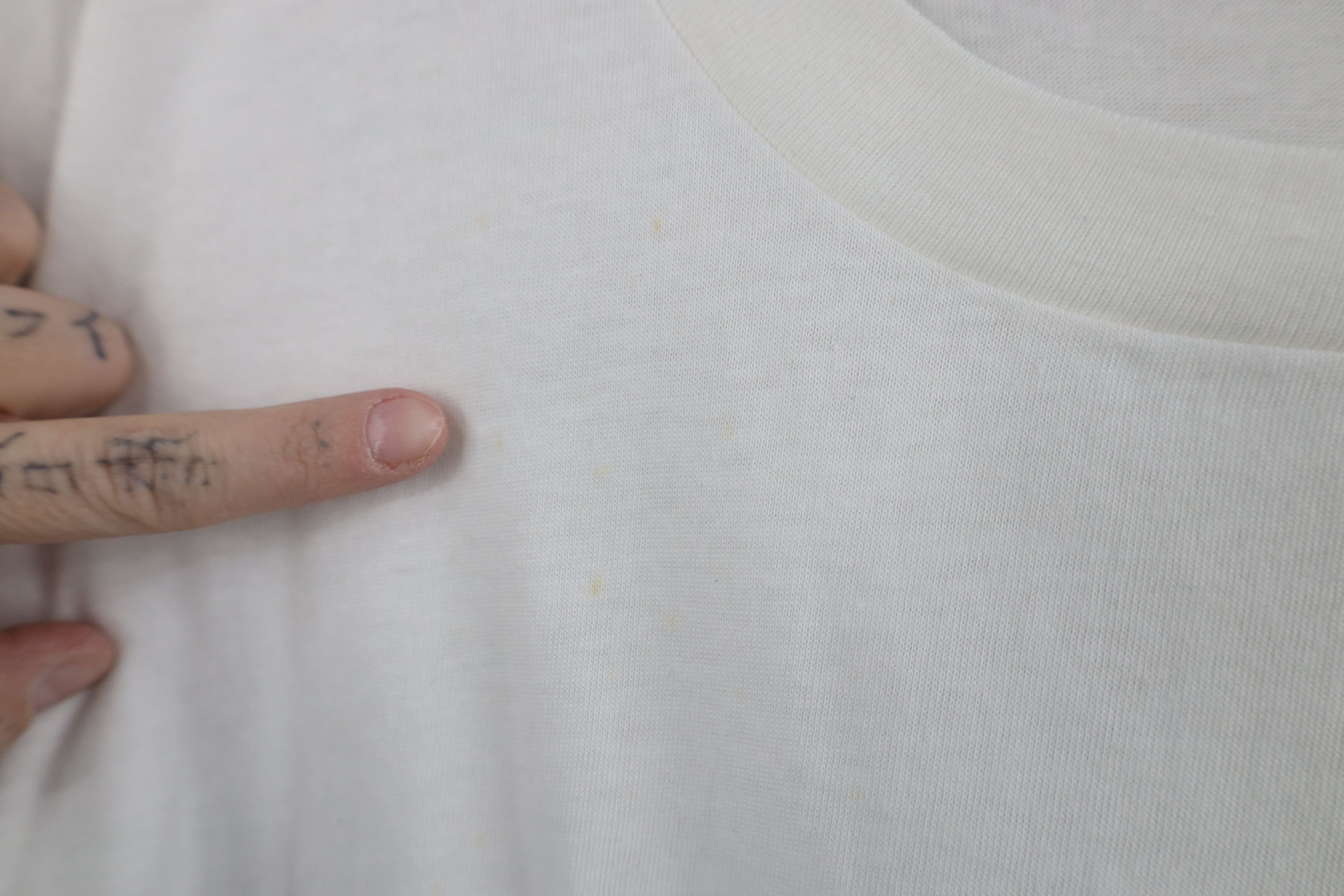Vintage Vintage 90s Streetwear Thin Short Sleeve T-Shirt White 50/50 Size US XL / EU 56 / 4 - 5 Thumbnail