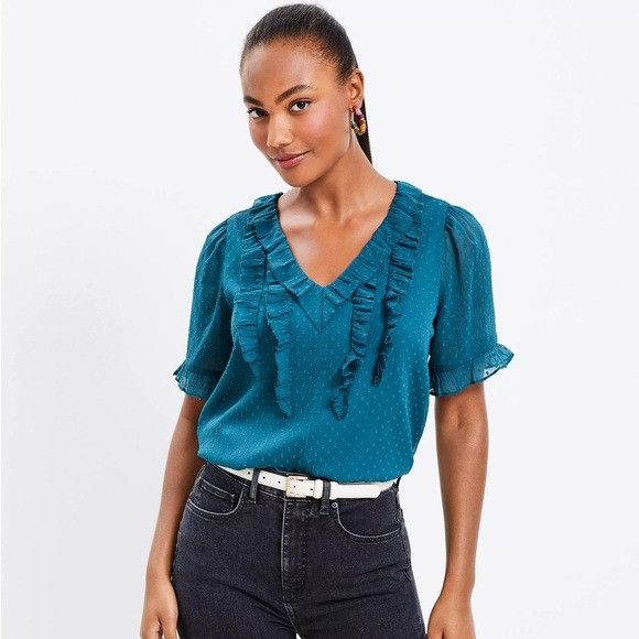 Loft ANN TAYLOR LOFT Blue Ruffle Sleeveless Blouse Career Clip Do Size M / US 6-8 / IT 42-44 - 1 Thumbnail