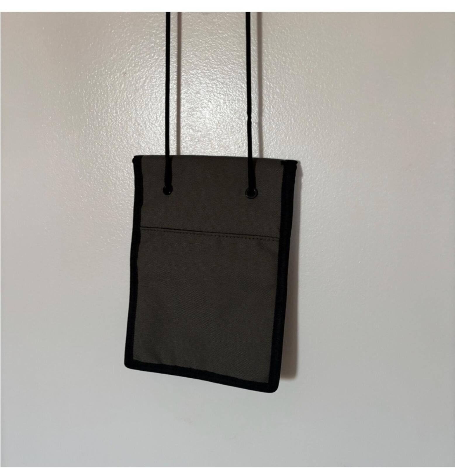 H&M Men’s H&M neck bag Size ONE SIZE - 6 Thumbnail