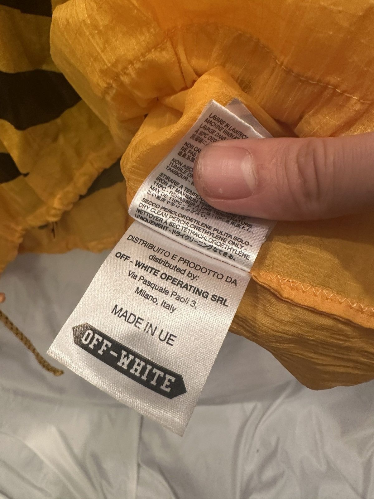 Off-White OFF-WHITE Yellow Jacket Size US L / EU 52-54 / 3 - 7 Thumbnail
