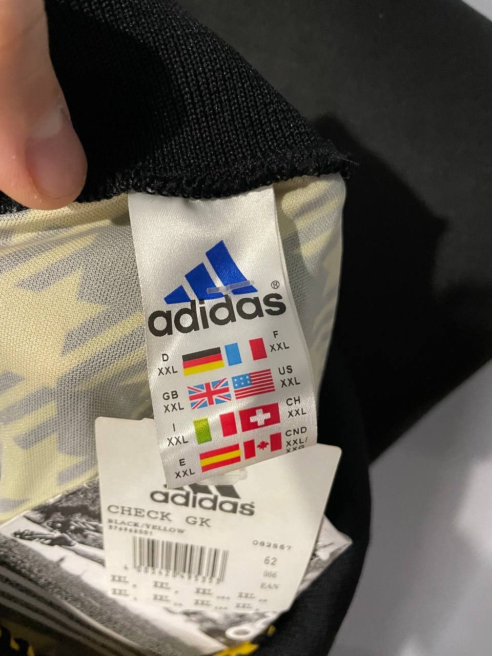Adidas × Vintage 1997-98 adidas Template Goalkeeper Shirt #1 Size US XL / EU 56 / 4 - 5 Thumbnail