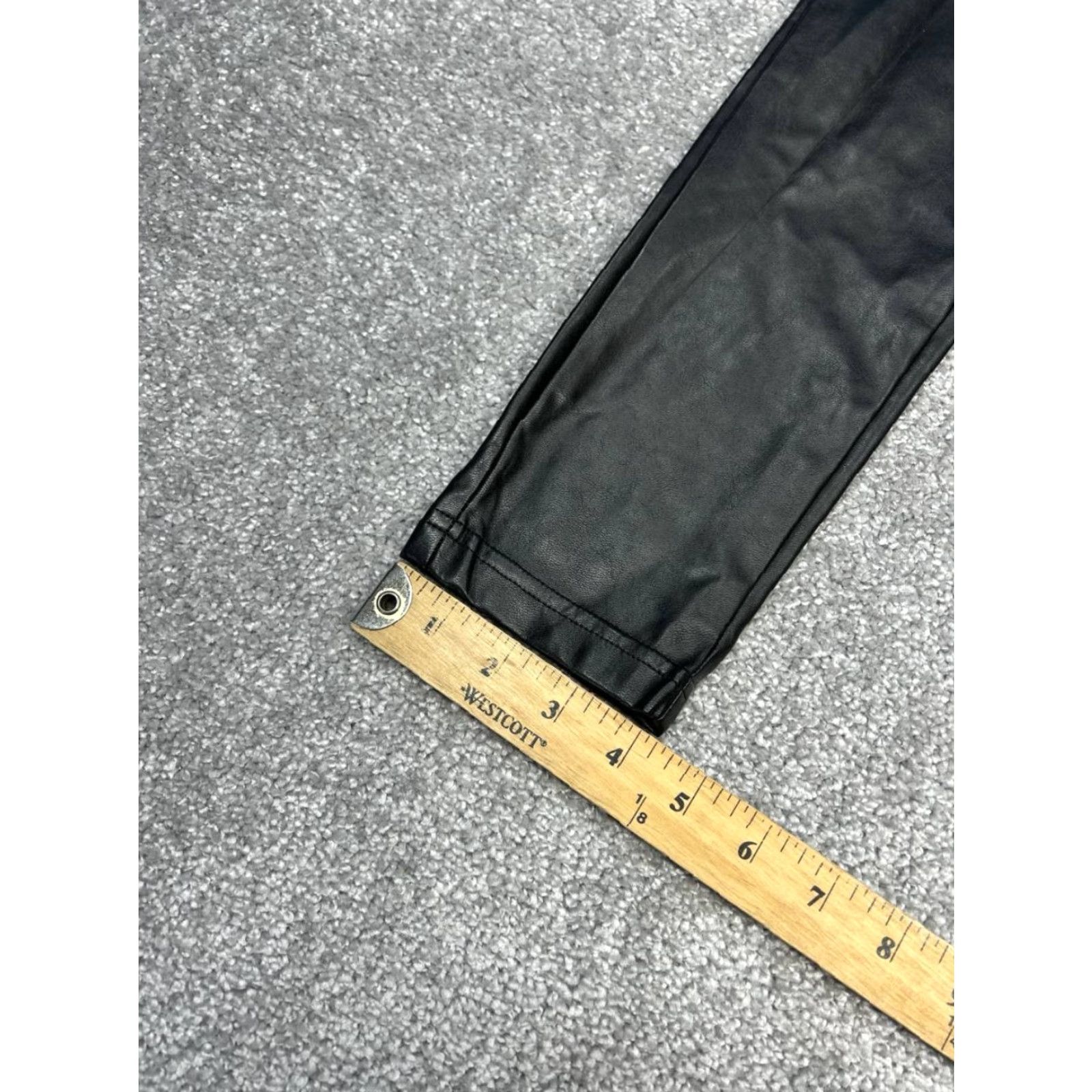 Aritzia Wilfred Free Charm Pants Womens 4 Black Leather High Rise Skinny Leg Pants Size 27" / US 4 / IT 40 - 4 Thumbnail