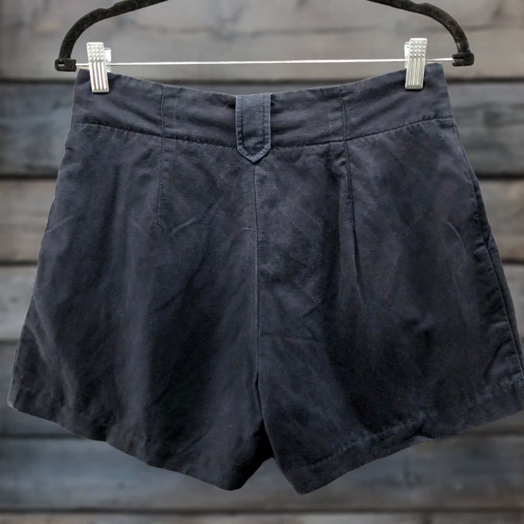 J.McLaughlin J.McLaughlin Linen Blend Shorts Womens 8 Black Pleated Front High Rise Chino Relaxed Pocket breathable Lightweight Front Type: Pleated Size 30" / US 8 / IT 44 - 1 Thumbnail