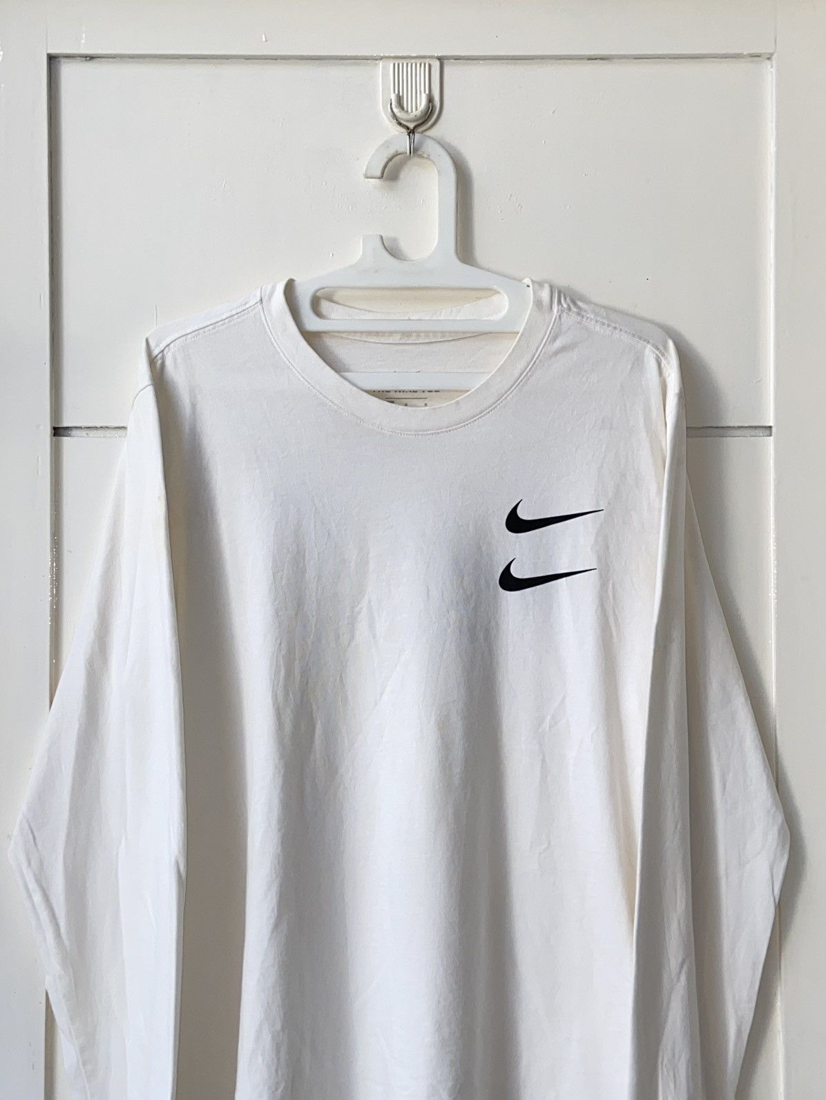 Nike THE NIKE TEE White Long T-shirt Size US S / EU 44-46 / 1 - 12 Thumbnail
