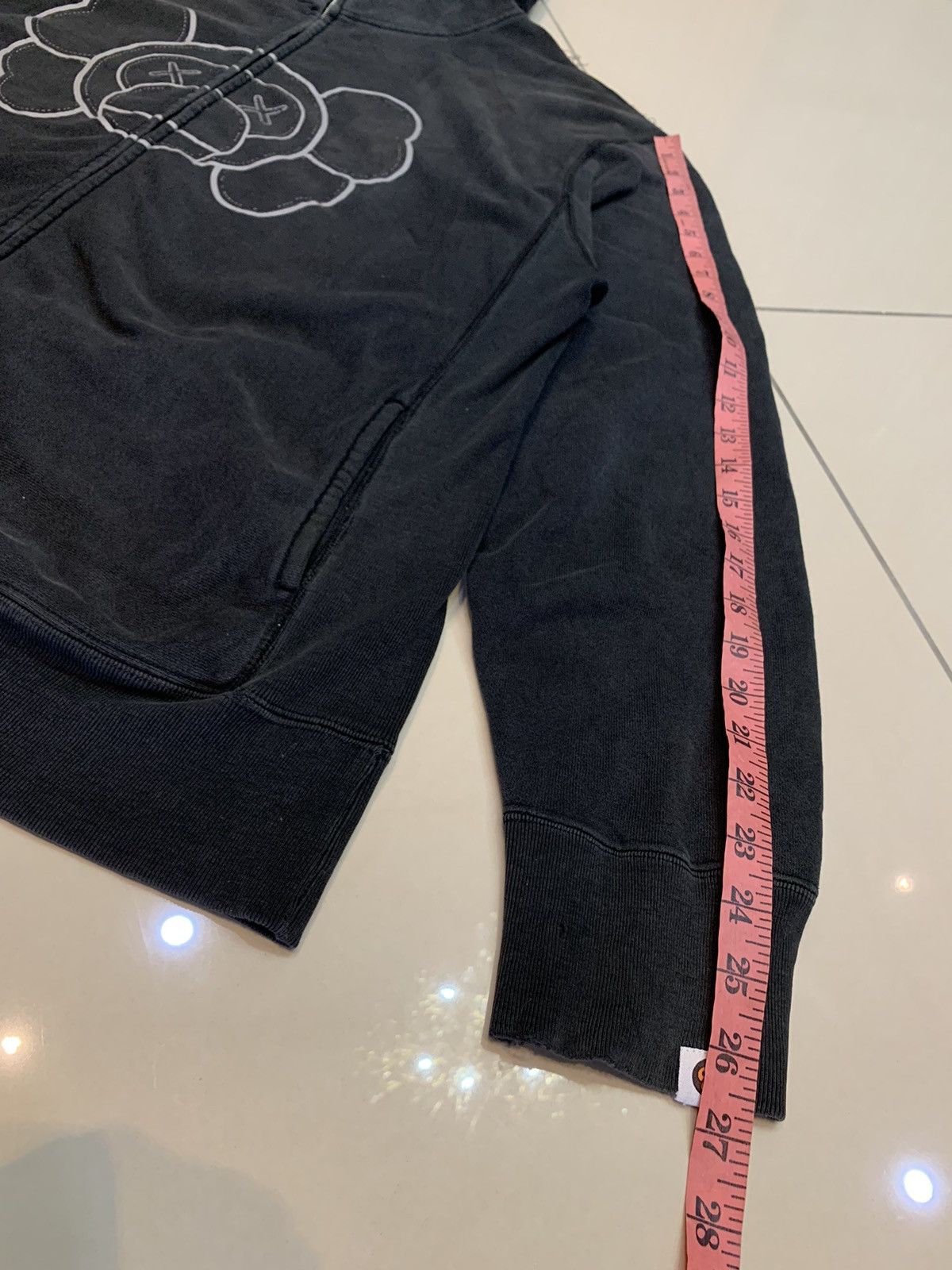 Bape × Kaws VINTAGE DISTRESSED BAPE X KAWS BABY MILO ZIPPER HOODIE Size US L / EU 52-54 / 3 - 4 Thumbnail