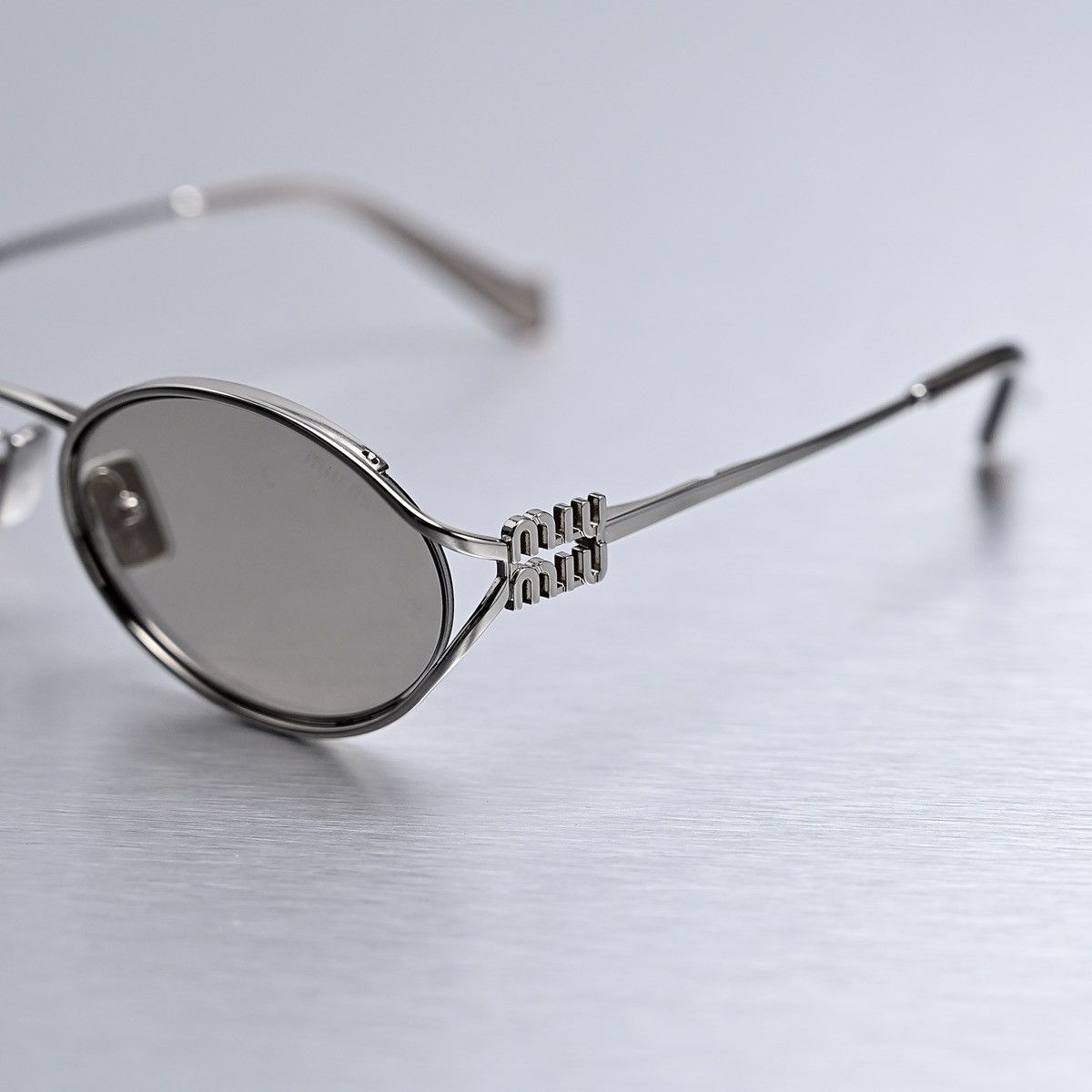 Miu Miu MIU MIU 0MU 52YS SUNGLASSES Size ONE SIZE - 3 Thumbnail