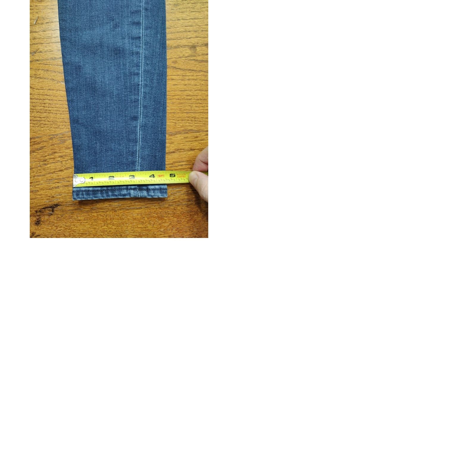 7 For All Mankind 7 For All Mankind Jeans Womens 25 Blue Skinny High Waist Gwenevere Slim Stretch 29in Inseam Denim Zip Pocket USA 90s Brand: 7 For All Mankind Size 42" / US 20 - 10 Thumbnail