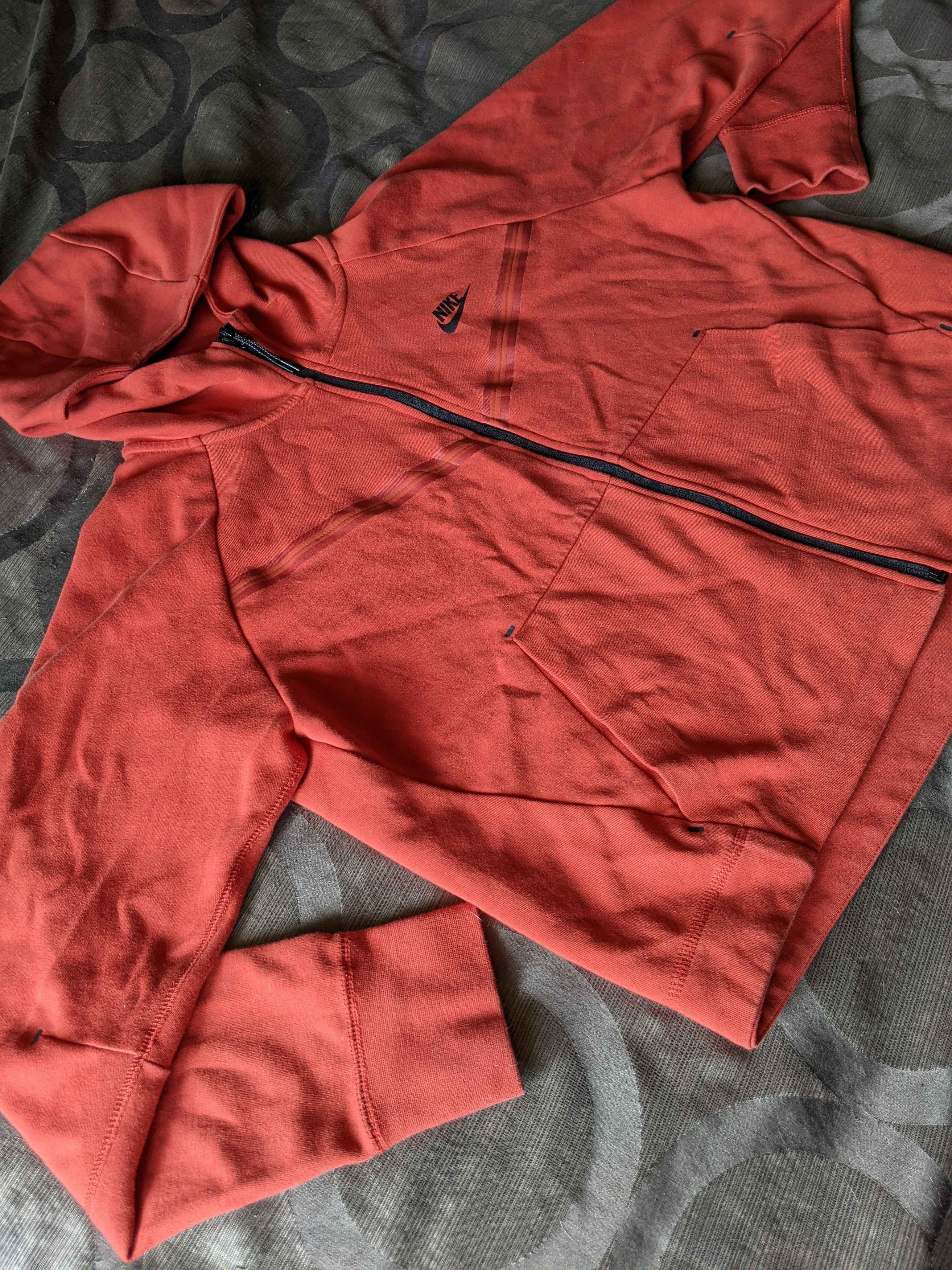 Nike Nike Women's Red Tech Fleece Windrunner Full Zip Hoodie Size L / US 10 / IT 46 - 2 Thumbnail