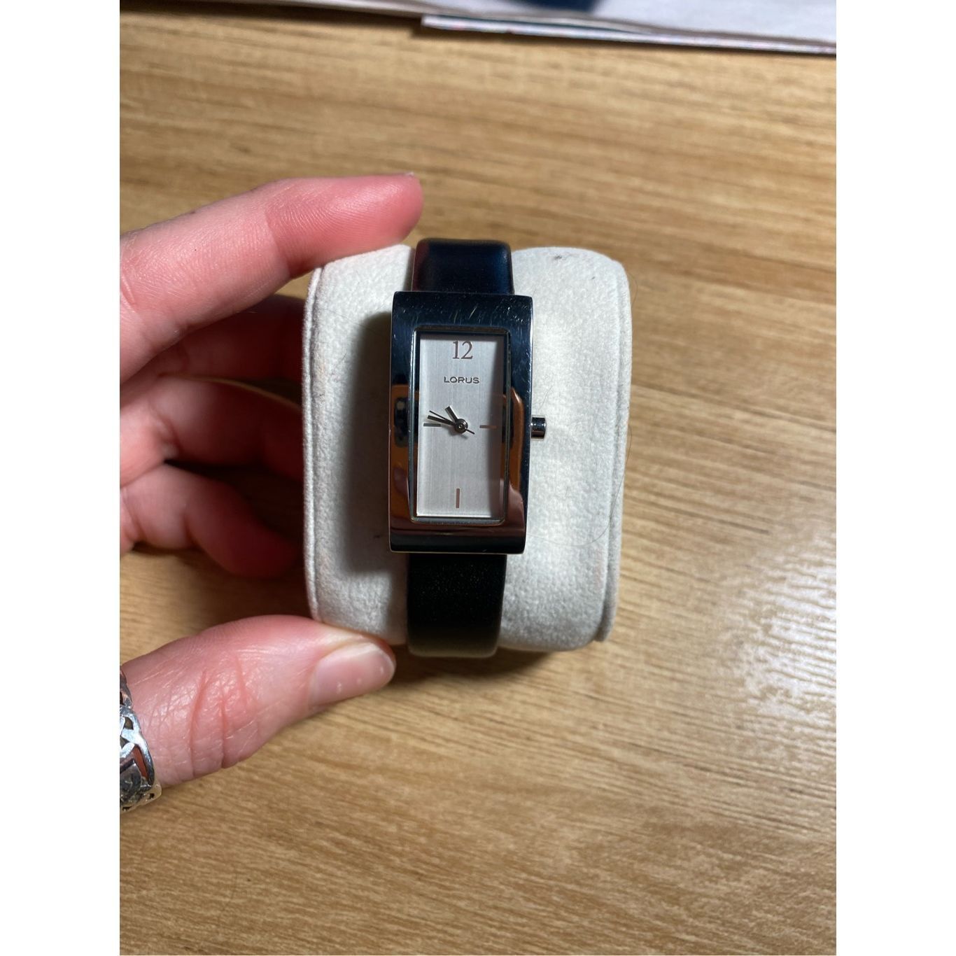 Other Lorus Genuine Black Leather Silver Hardware Wristwatch Size ONE SIZE - 5 Thumbnail